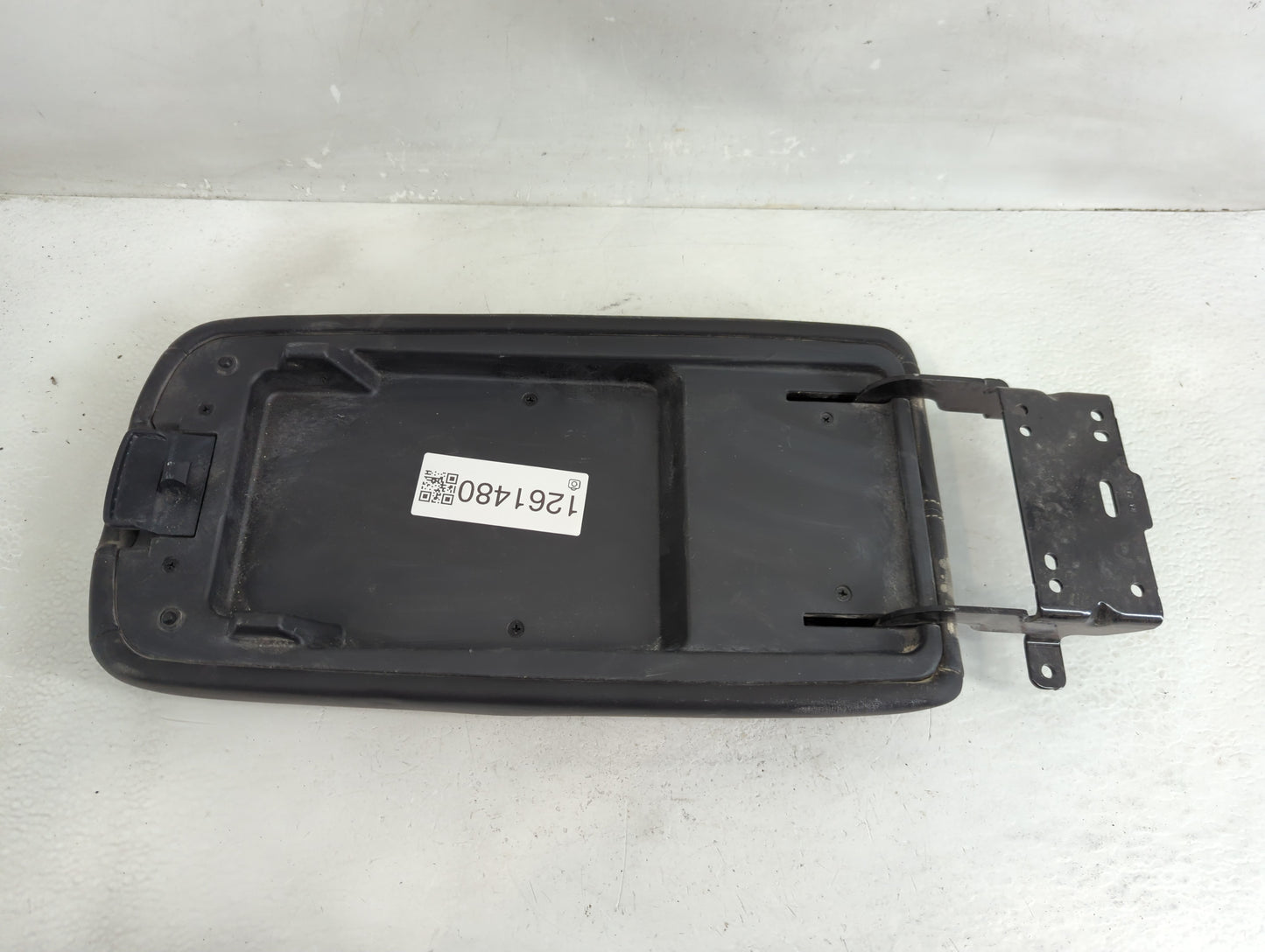2019 Nissan Altima Center Console Armrest Cover Lid Fits OEM Used Auto Parts - Oemusedautoparts1.com