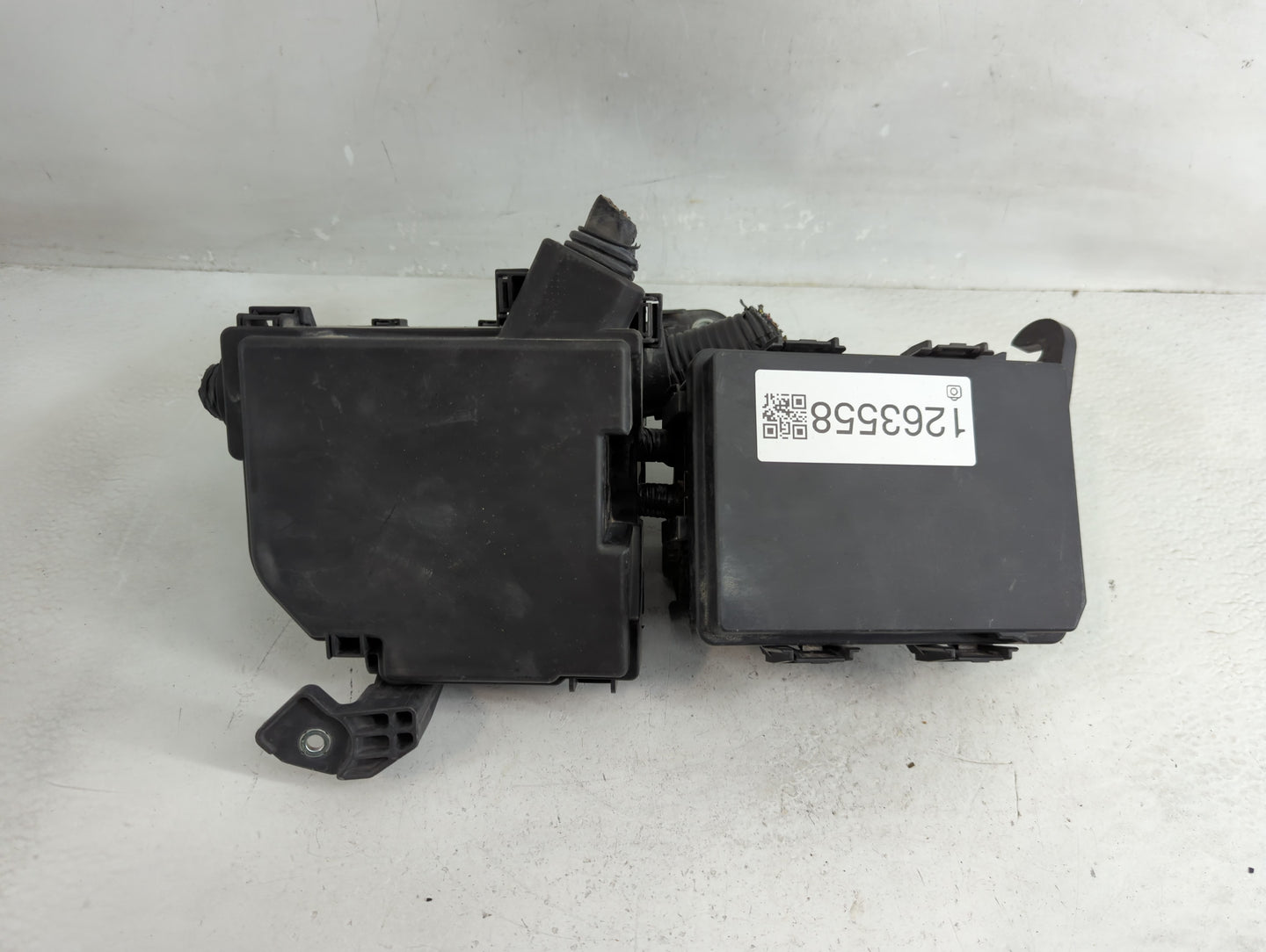 2019-2022 Nissan Altima Fusebox Fuse Box Panel Relay Module Fits Fits 2019 2020 2021 2022 OEM Used Auto Parts - Oemusedautop