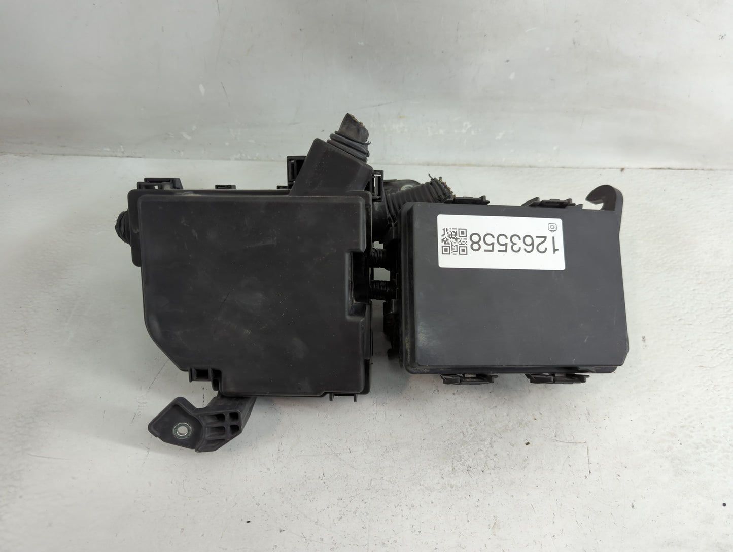 2019-2022 Nissan Altima Fusebox Fuse Box Panel Relay Module Fits Fits 2019 2020 2021 2022 OEM Used Auto Parts - Oemusedautop