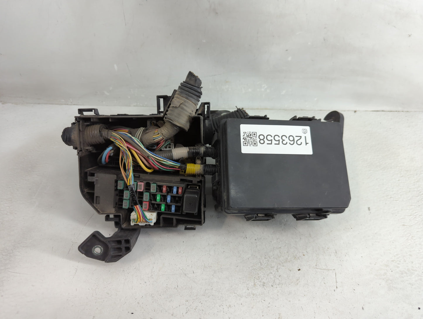 2019-2022 Nissan Altima Fusebox Fuse Box Panel Relay Module Fits Fits 2019 2020 2021 2022 OEM Used Auto Parts - Oemusedautop