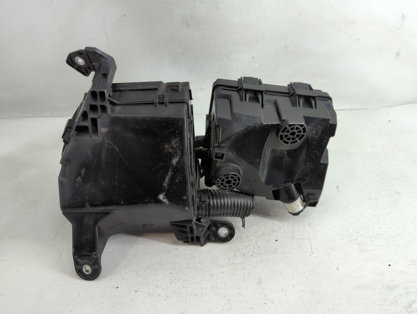 2019-2022 Nissan Altima Fusebox Fuse Box Panel Relay Module Fits Fits 2019 2020 2021 2022 OEM Used Auto Parts - Oemusedautop