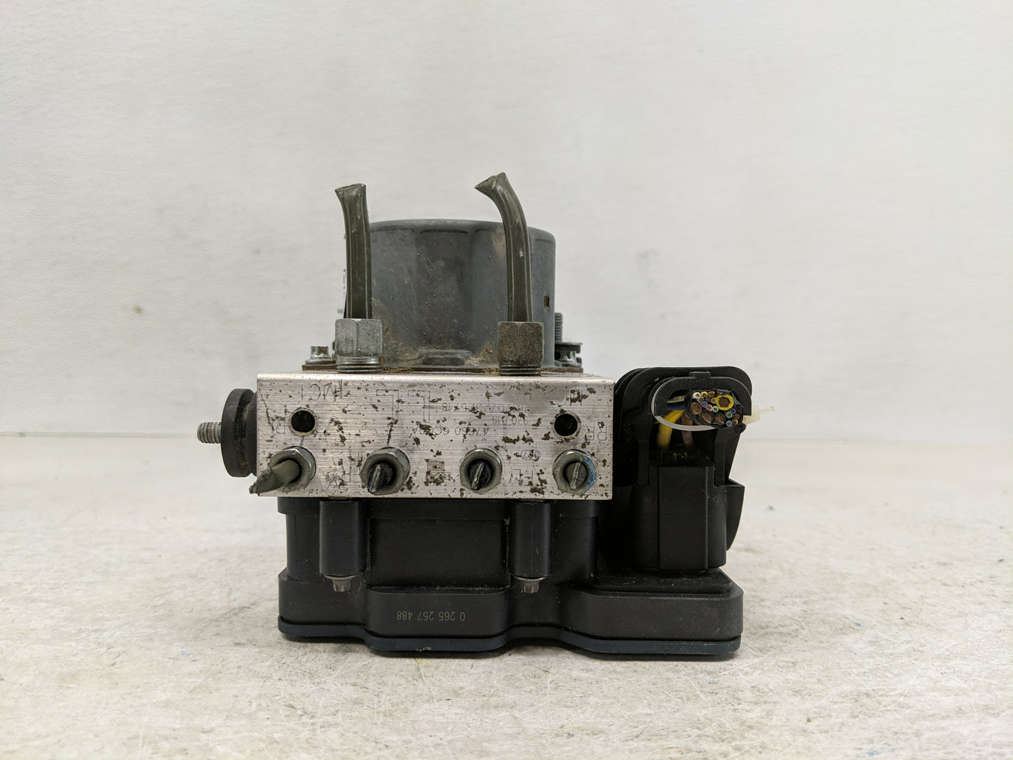 2019-2020 Nissan Altima ABS Pump Control Module Replacement P/N:2265106455 0265956610 Fits Fits 2019 2020 OEM Used Auto Part