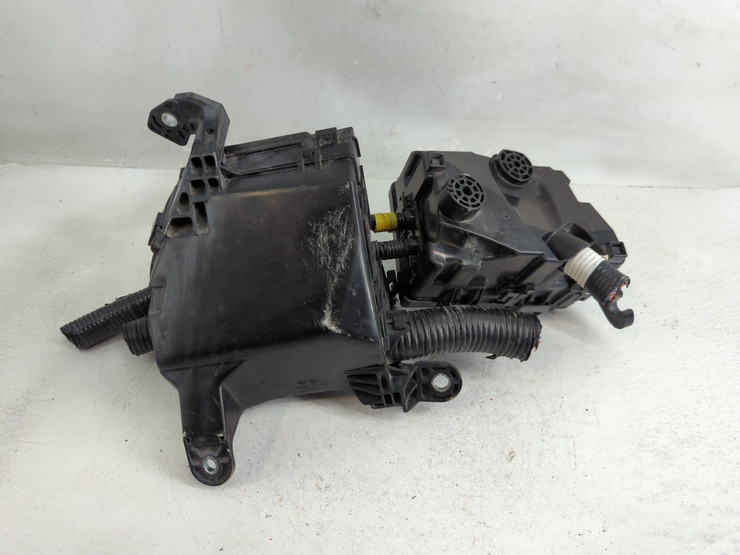 2019 Nissan Altima Fusebox Fuse Box Panel Relay Module Fits OEM Used Auto Parts - Oemusedautoparts1.com