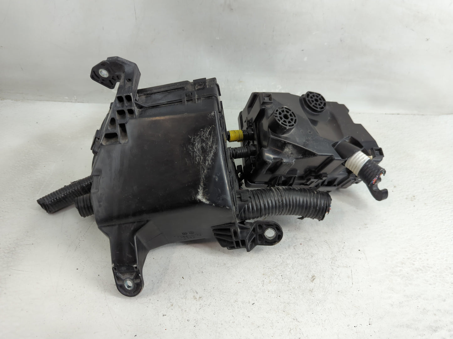2019 Nissan Altima Fusebox Fuse Box Panel Relay Module Fits OEM Used Auto Parts - Oemusedautoparts1.com