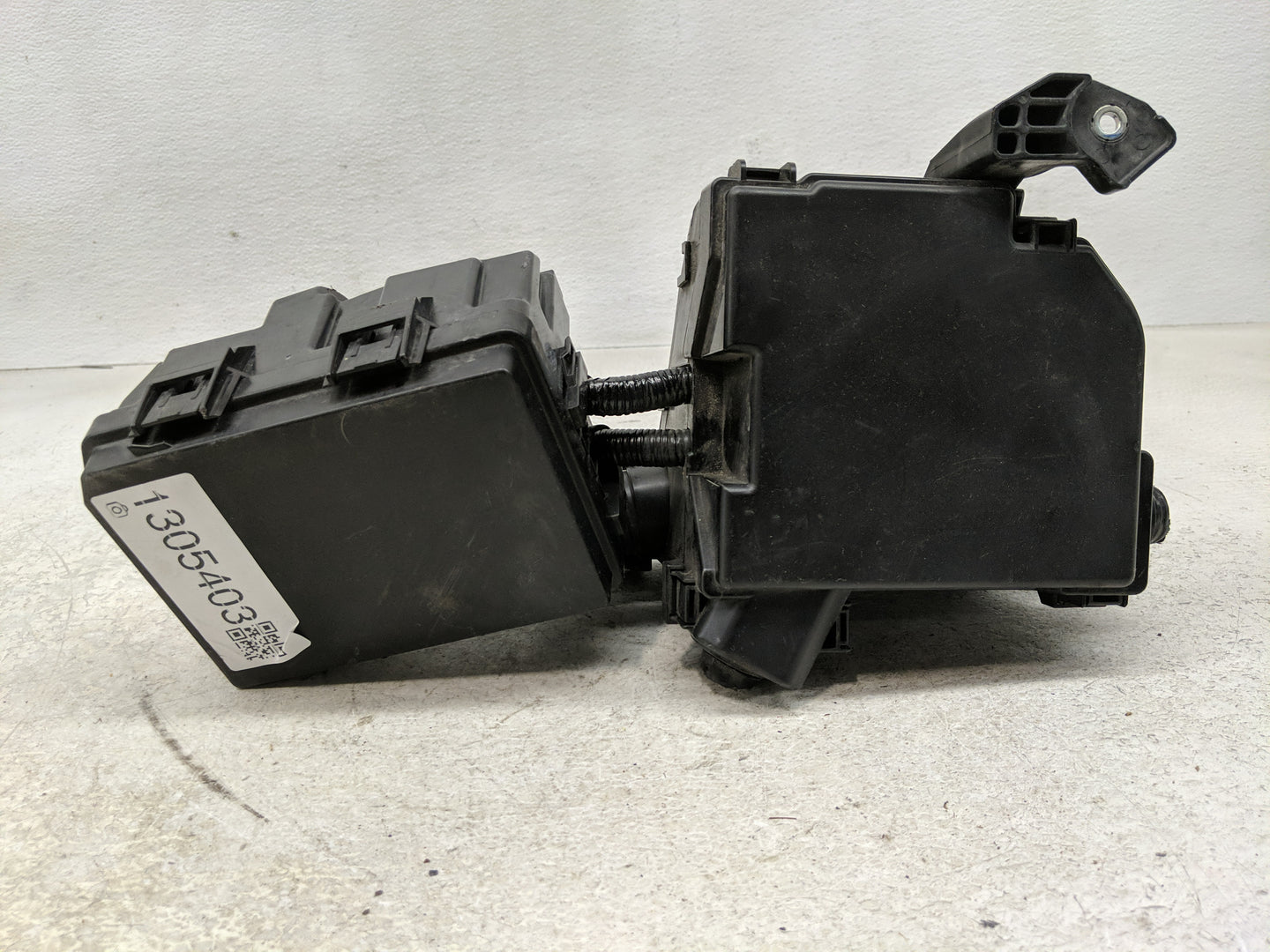 2019-2022 Nissan Altima Fusebox Fuse Box Panel Relay Module Fits Fits 2019 2020 2021 2022 OEM Used Auto Parts - Oemusedautop