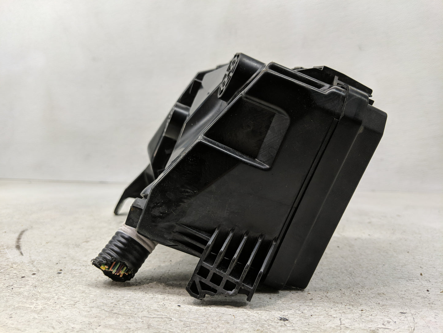 2019-2022 Nissan Altima Fusebox Fuse Box Panel Relay Module Fits Fits 2019 2020 2021 2022 OEM Used Auto Parts - Oemusedautop