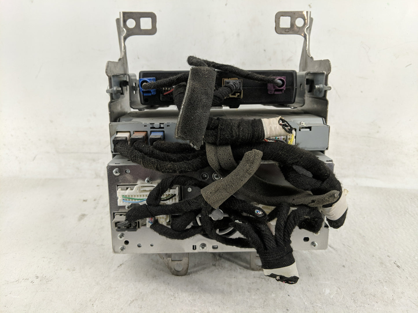 2019 Nissan Altima Radio AM FM Cd Player Receiver Replacement P/N:28275 6FL0B Fits OEM Used Auto Parts - Oemusedautoparts1.c