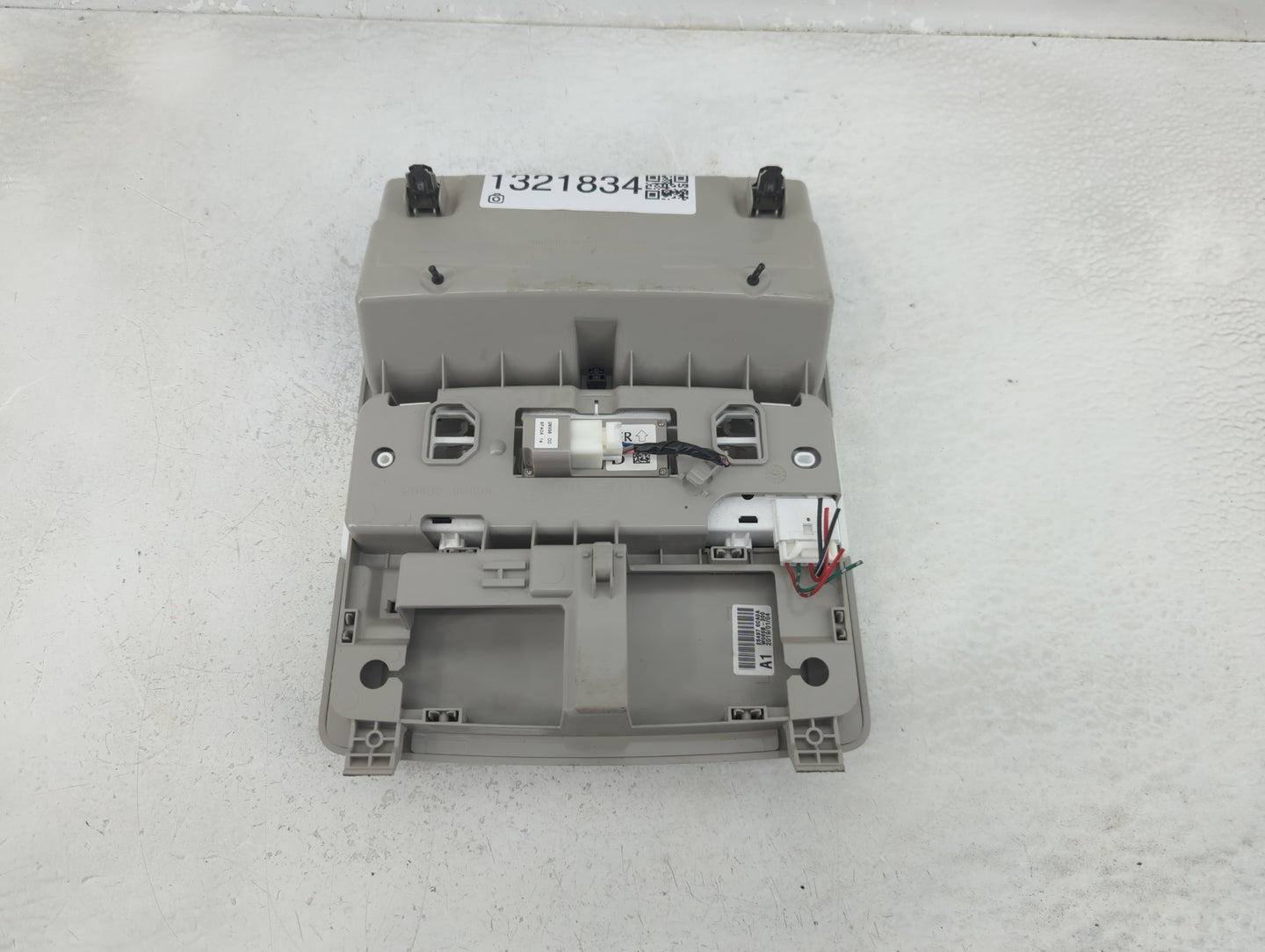 2019-2022 Nissan Altima Overhead Roof Console 1321834 - Oemusedautoparts1.com