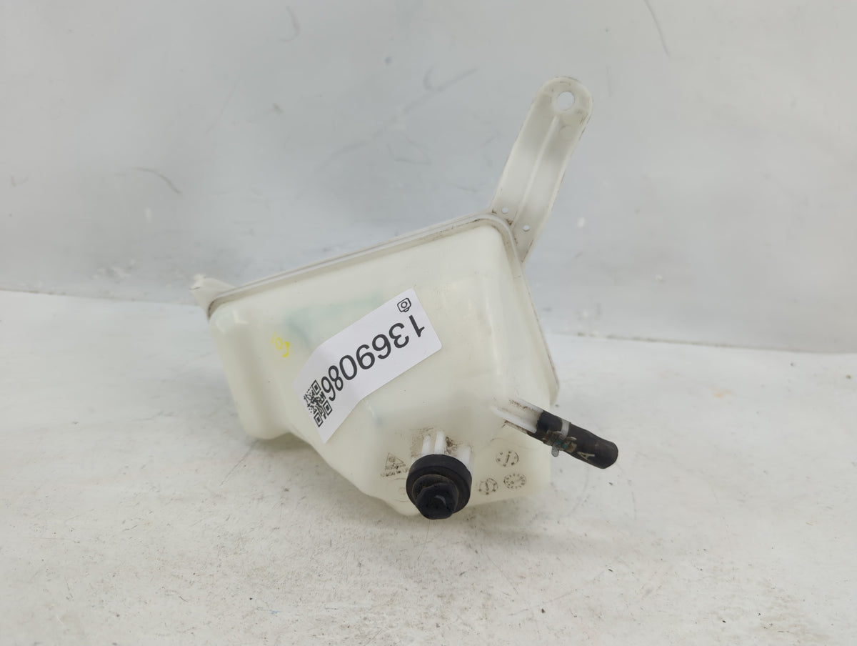 2019-2022 Nissan Altima Radiator Coolant Overflow Expansion Tank Bottle 1369086 - Oemusedautoparts1.com