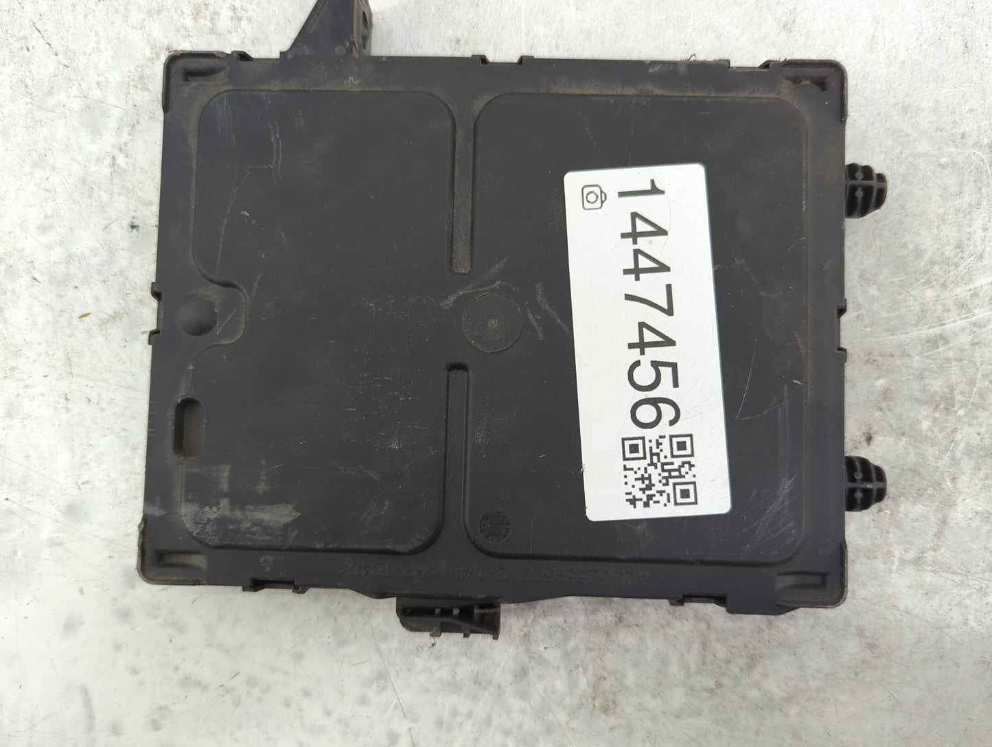 2019-2019 Nissan Altima Body Control Module Bcm Inner Cabin Fuse Box - Oemusedautoparts1.com