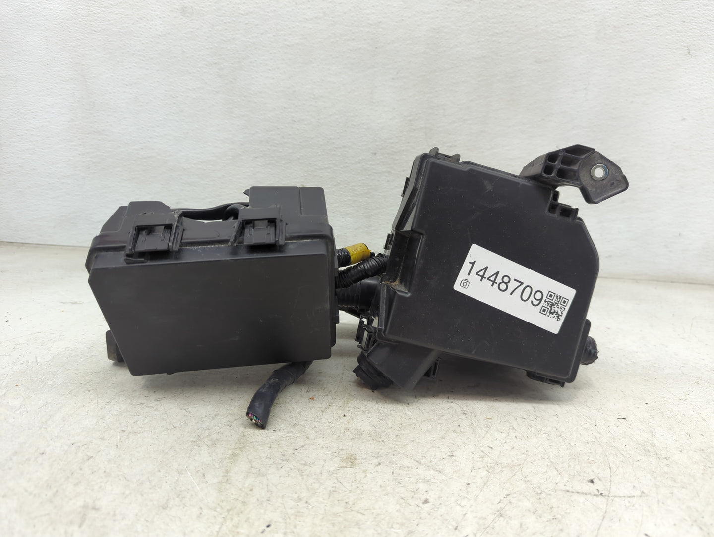 2019-2022 Nissan Altima Fusebox Fuse Box Panel Relay Module Fits Fits 2019 2020 2021 2022 OEM Used Auto Parts - Oemusedautop