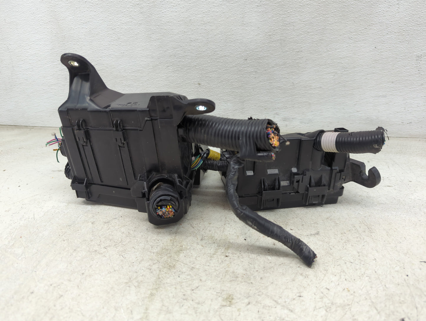2019-2022 Nissan Altima Fusebox Fuse Box Panel Relay Module Fits Fits 2019 2020 2021 2022 OEM Used Auto Parts - Oemusedautop