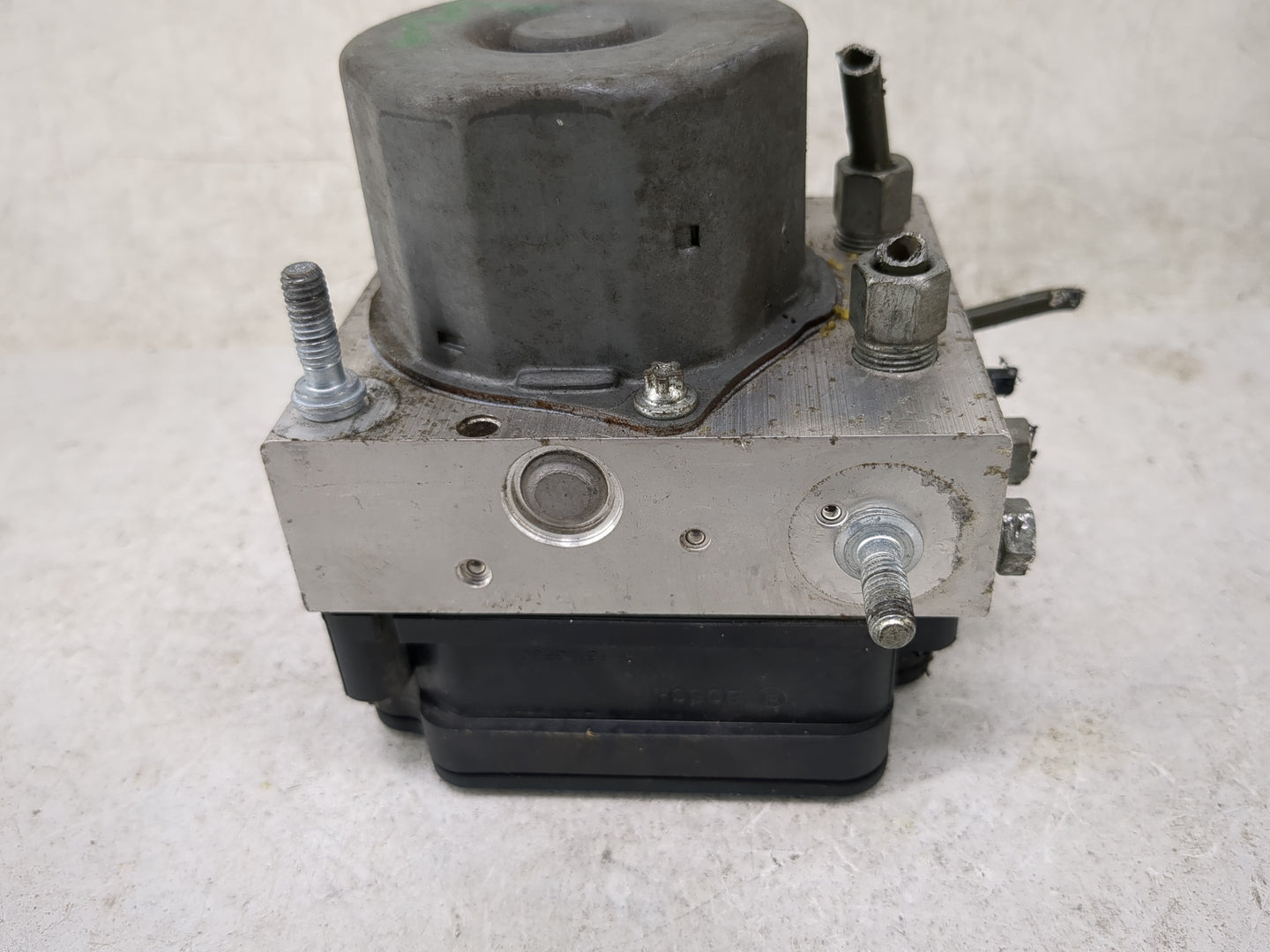 2019-2020 Nissan Altima ABS Pump Control Module Replacement P/N:0265956609 2265106527 Fits Fits 2019 2020 OEM Used Auto Part