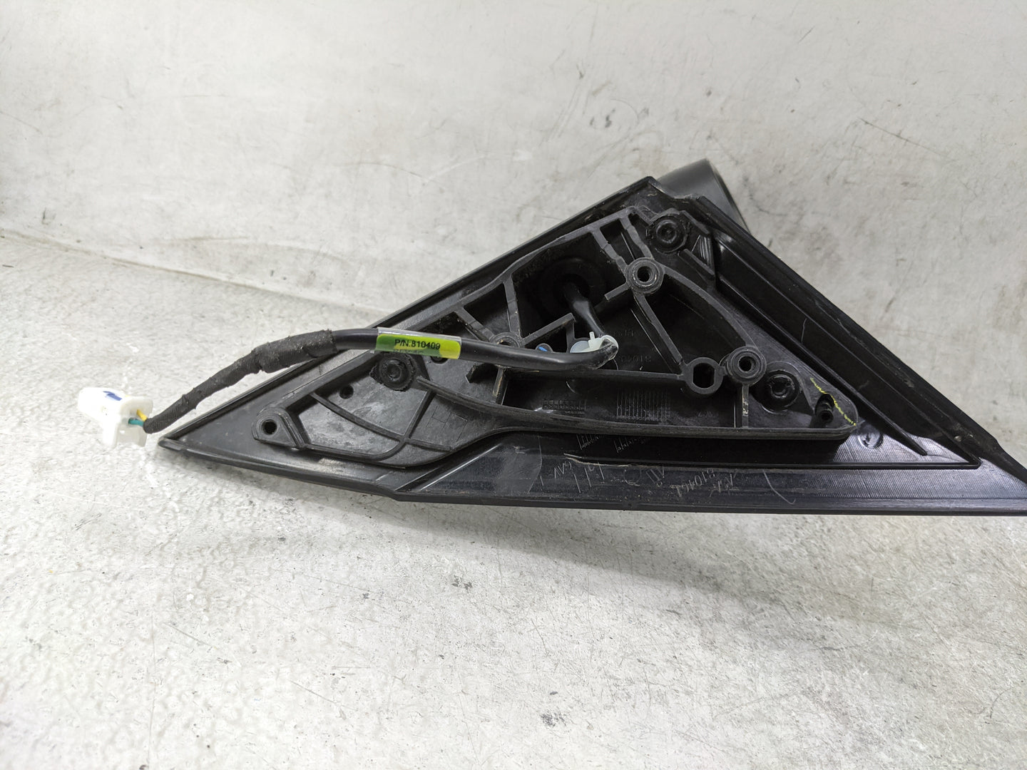 2019 Nissan Altima Driver Side View Mirror - Left Door Mirror OEM Used - Oemusedautoparts1.com