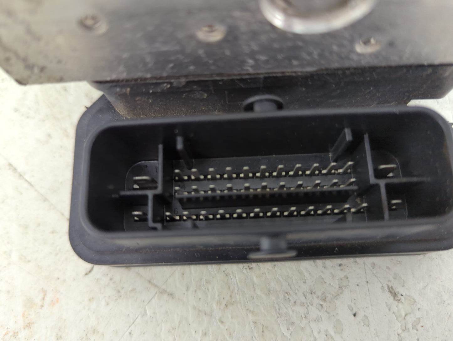 2019-2020 Nissan Altima ABS Pump Control Module Replacement P/N:0265257491 0265956409 Fits Fits 2019 2020 OEM Used Auto Part