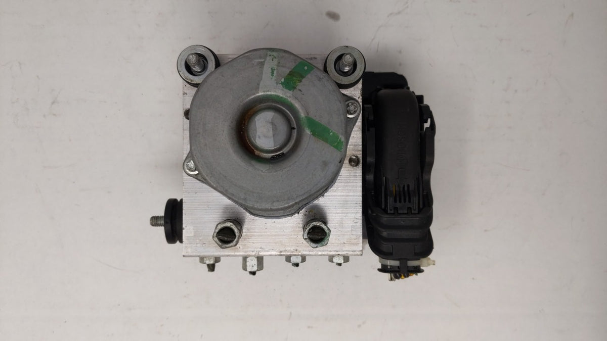 2019-2020 Nissan Altima Anti-Lock Brake ABS Pump Module Actuator OEM P/N:47660-6CD0A 47660-6CC0A Fits Fits 2019 2020 OEM Use