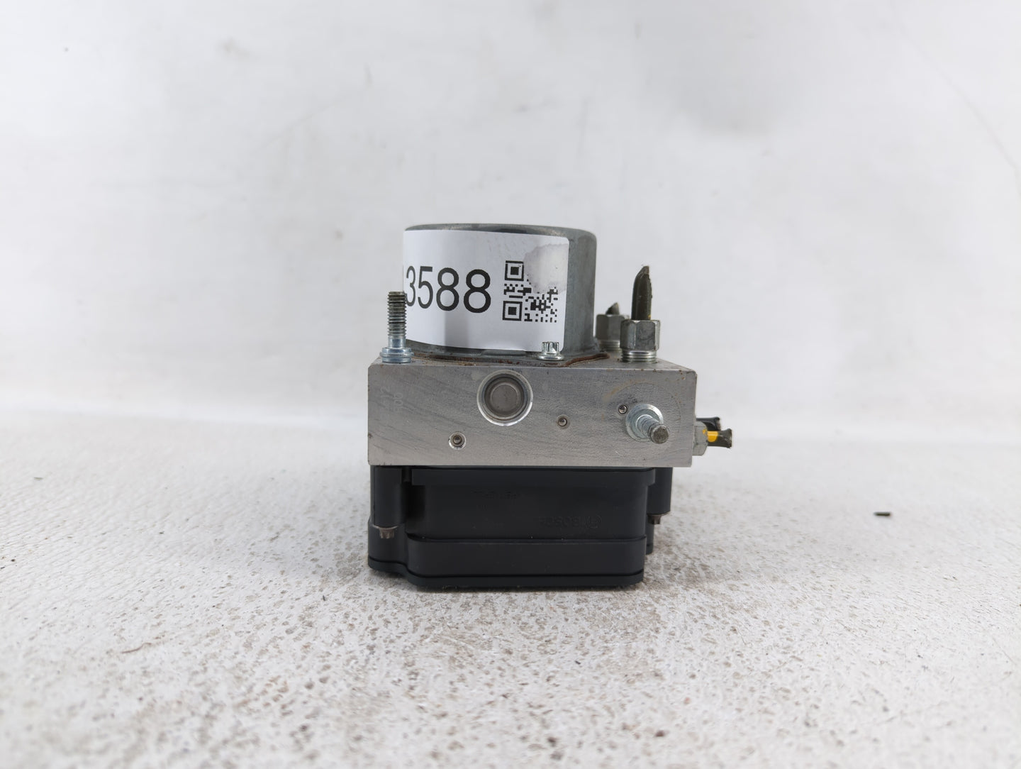 2019 Nissan Altima ABS Pump Control Module Replacement P/N:47660-6CD0A 47660 6CC0A Fits OEM Used Auto Parts - Oemusedautopar