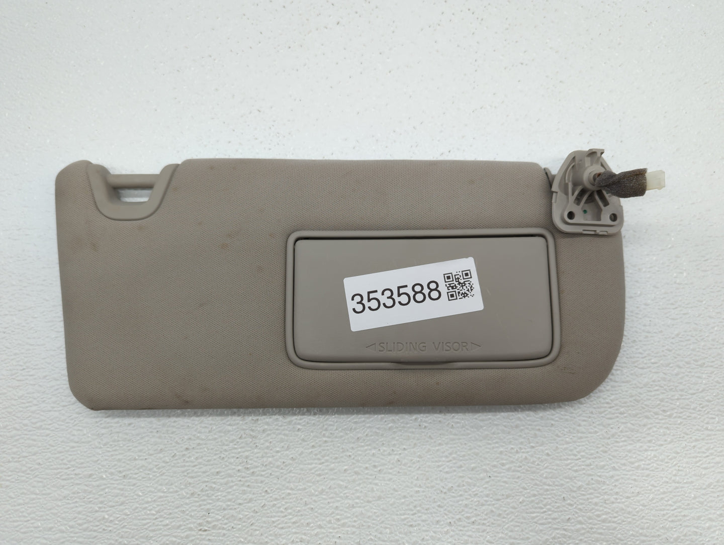 2019 Nissan Altima Sun Visor Shade Replacement Passenger Right Mirror Fits OEM Used Auto Parts - Oemusedautoparts1.com