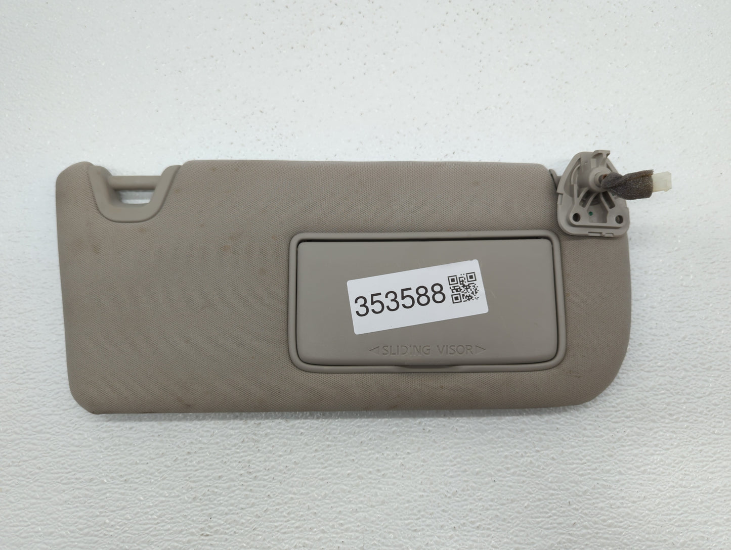 2019 Nissan Altima Sun Visor Shade Replacement Passenger Right Mirror Fits OEM Used Auto Parts - Oemusedautoparts1.com