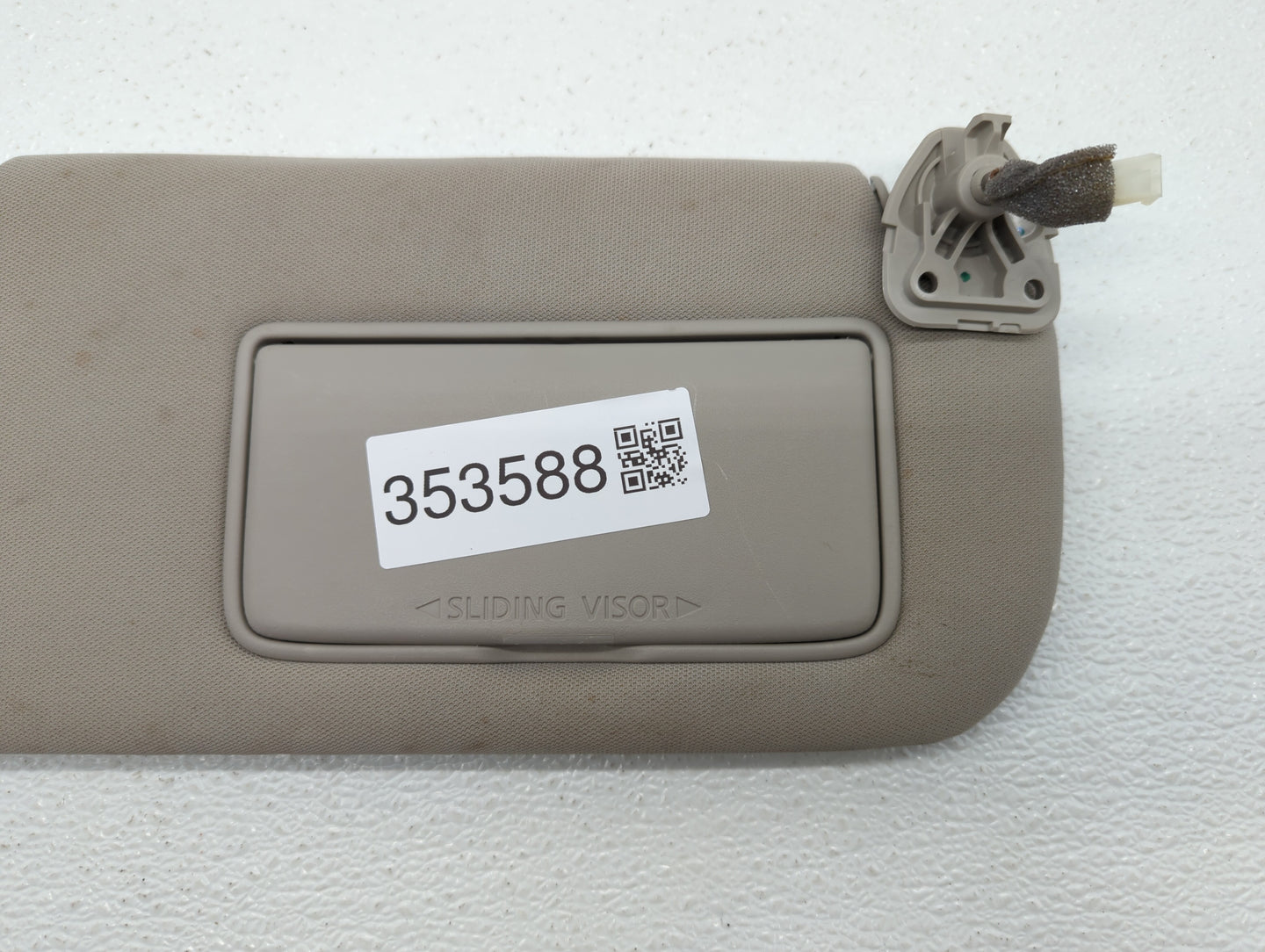 2019 Nissan Altima Sun Visor Shade Replacement Passenger Right Mirror Fits OEM Used Auto Parts - Oemusedautoparts1.com