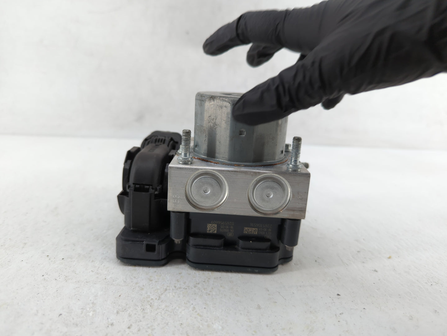 2019-2020 Nissan Altima ABS Pump Control Module Replacement P/N:47660-6CC0B 47660-6CD0A, 47660-6CC0A Fits Fits 2019 2020 OEM
