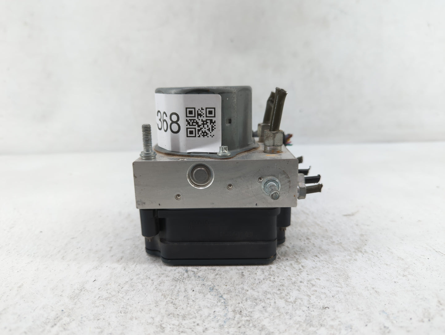 2019-2020 Nissan Altima ABS Pump Control Module Replacement P/N:47660-6CD0A 47660 6CC0A Fits Fits 2019 2020 OEM Used Auto Pa