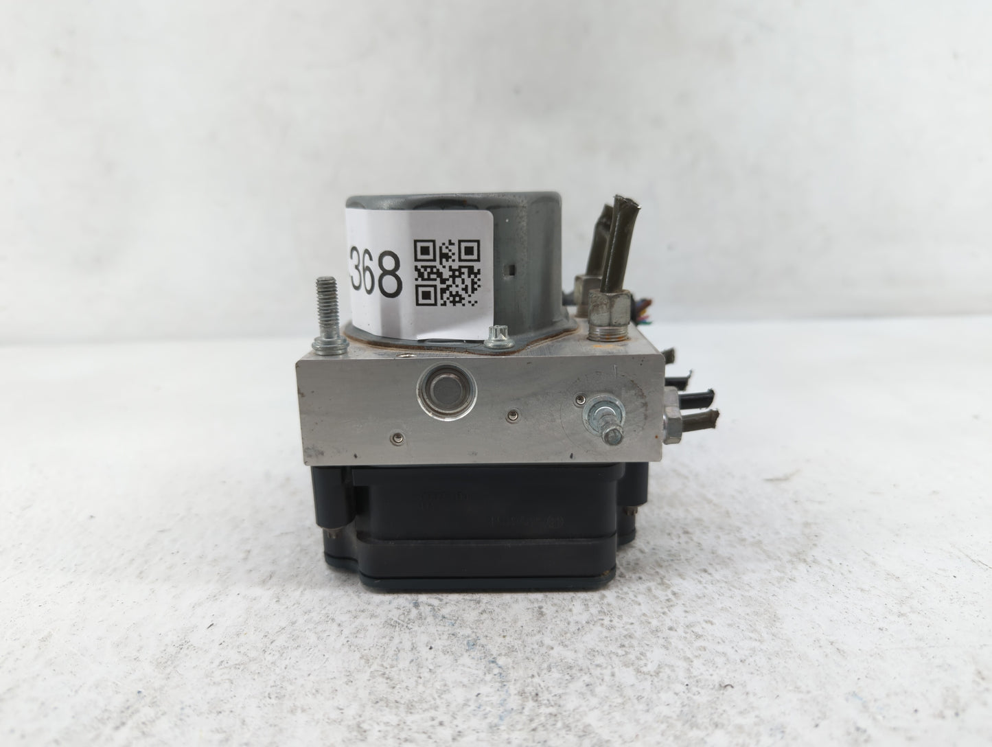 2019-2020 Nissan Altima ABS Pump Control Module Replacement P/N:47660-6CD0A 47660 6CC0A Fits Fits 2019 2020 OEM Used Auto Pa