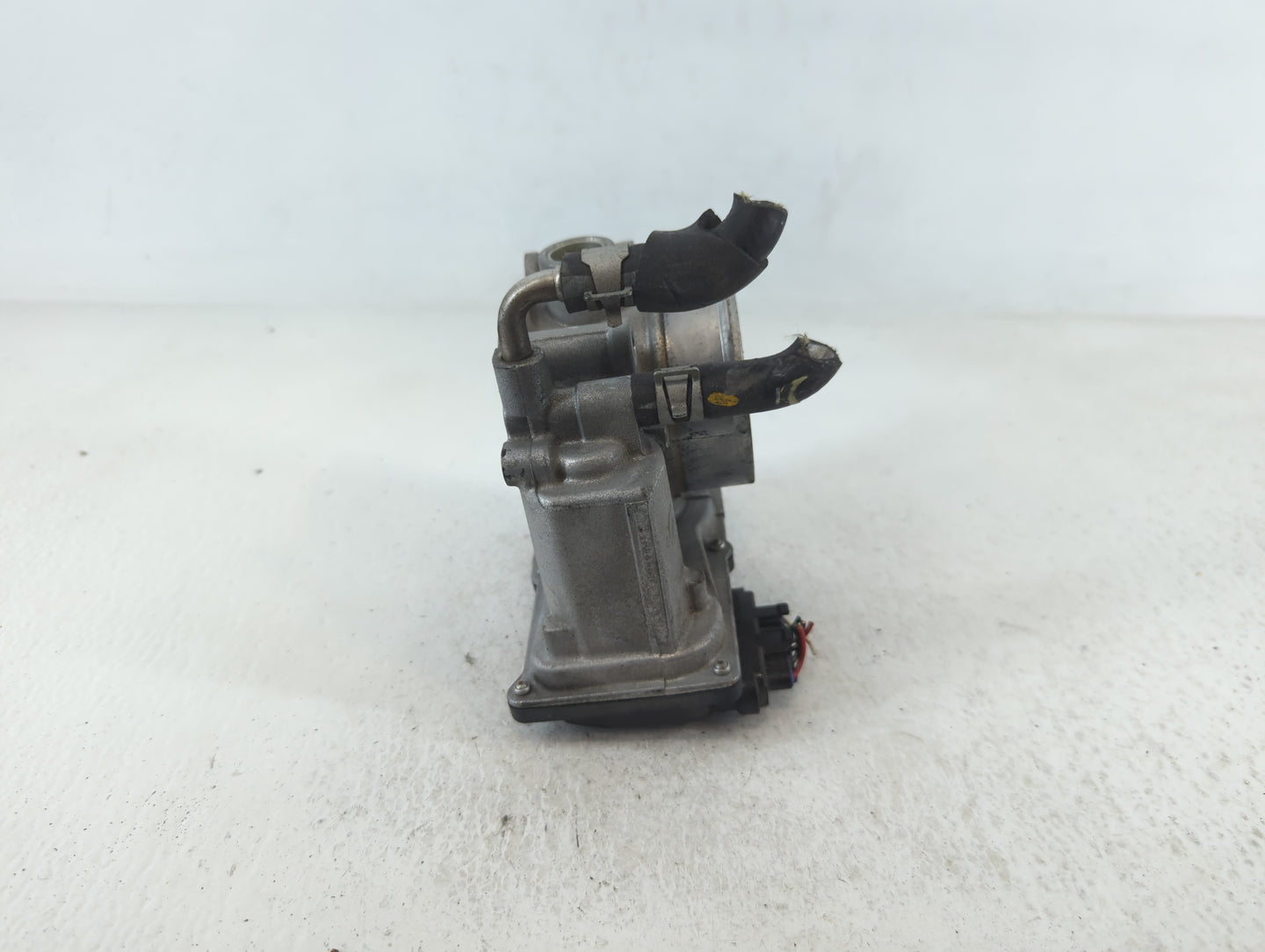 2019-2020 Nissan Altima Throttle Body P/N:4TA60-01 B Fits Fits 2019 2020 OEM Used Auto Parts - Oemusedautoparts1.com