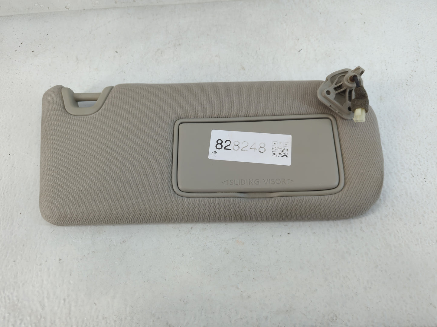 2019-2020 Nissan Altima Sun Visor Shade Replacement Passenger Right Mirror Fits Fits 2019 2020 OEM Used Auto Parts - Oemused