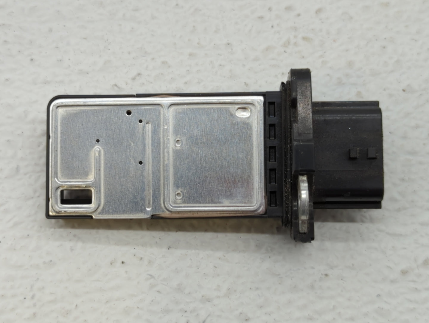 2005-2022 Nissan Armada Mass Air Flow Meter Maf - Oemusedautoparts1.com