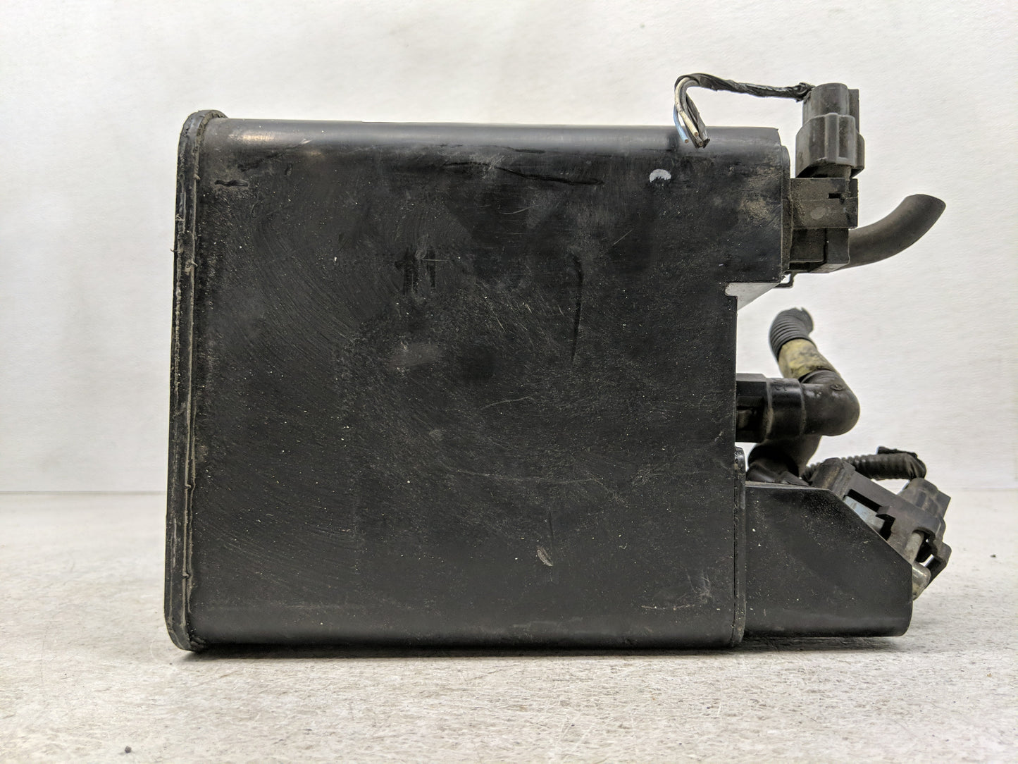 2019 Nissan Frontier Fuel Vapor Charcoal Canister - Oemusedautoparts1.com