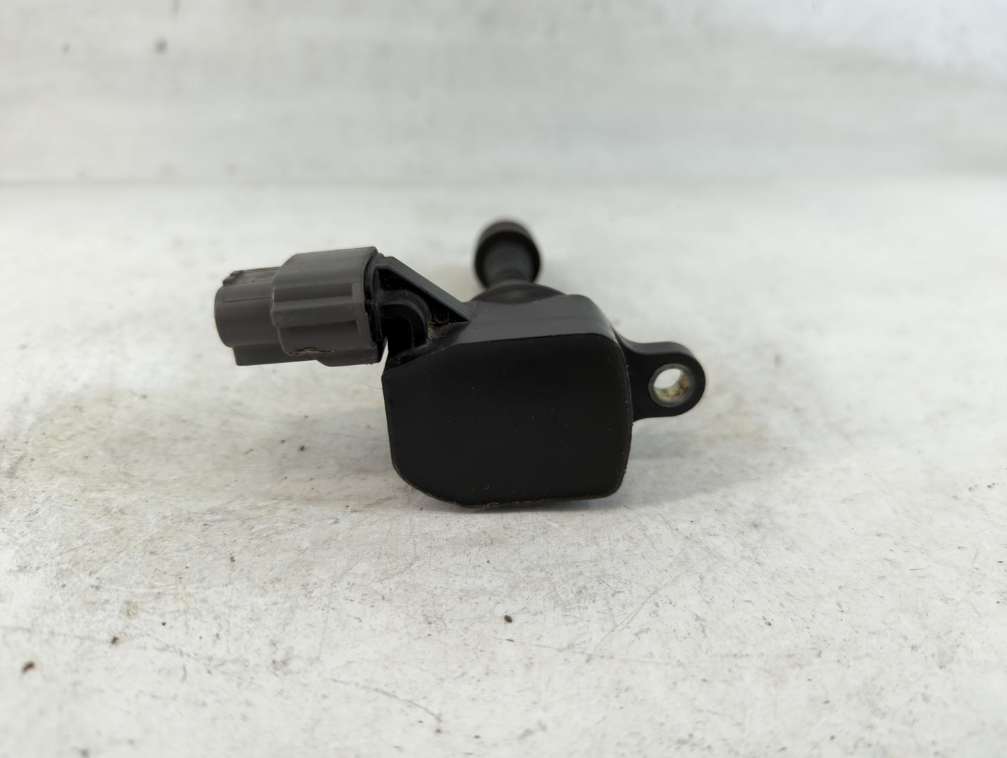 2005-2019 Nissan Frontier Ignition Coil Igniter Pack - Oemusedautoparts1.com