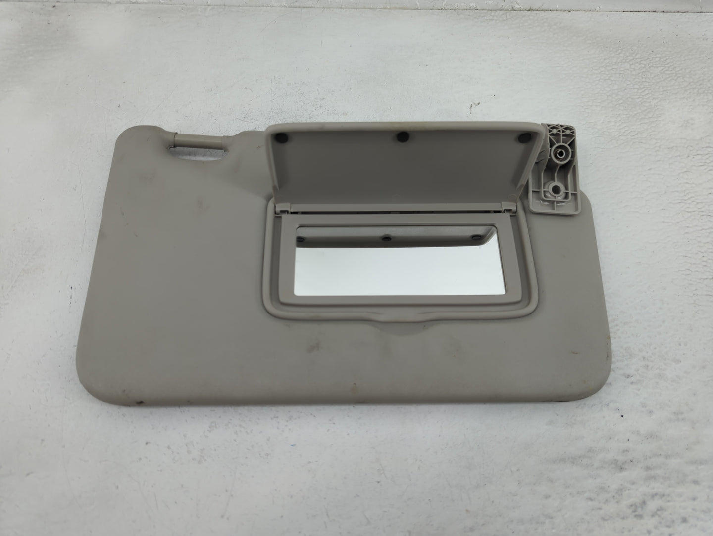 2018-2021 Nissan Kicks Sun Visor Shade Replacement Passenger Right Mirror Fits Fits 2018 2019 2020 2021 OEM Used Auto Parts 