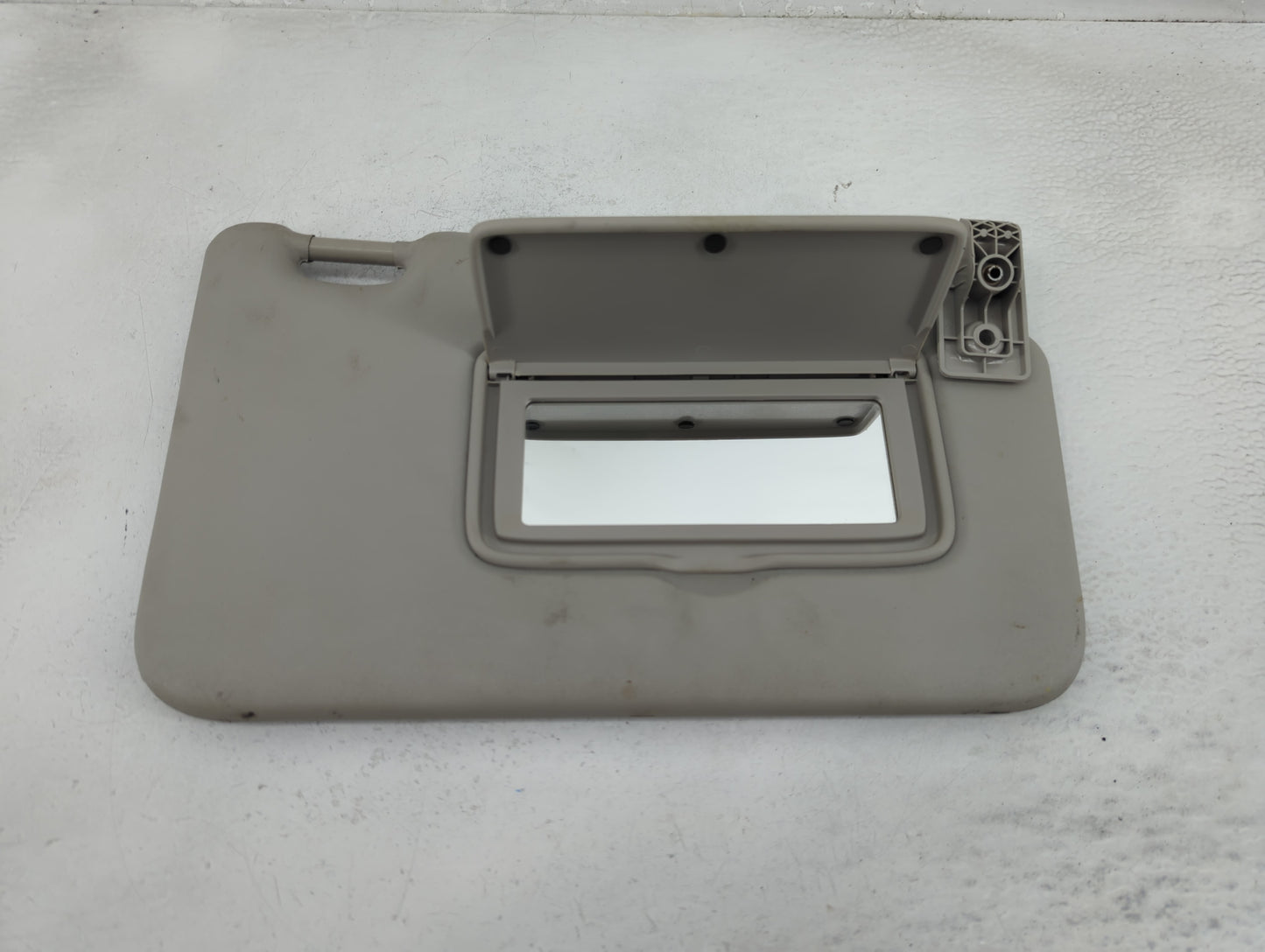 2018-2021 Nissan Kicks Sun Visor Shade Replacement Passenger Right Mirror Fits Fits 2018 2019 2020 2021 OEM Used Auto Parts 