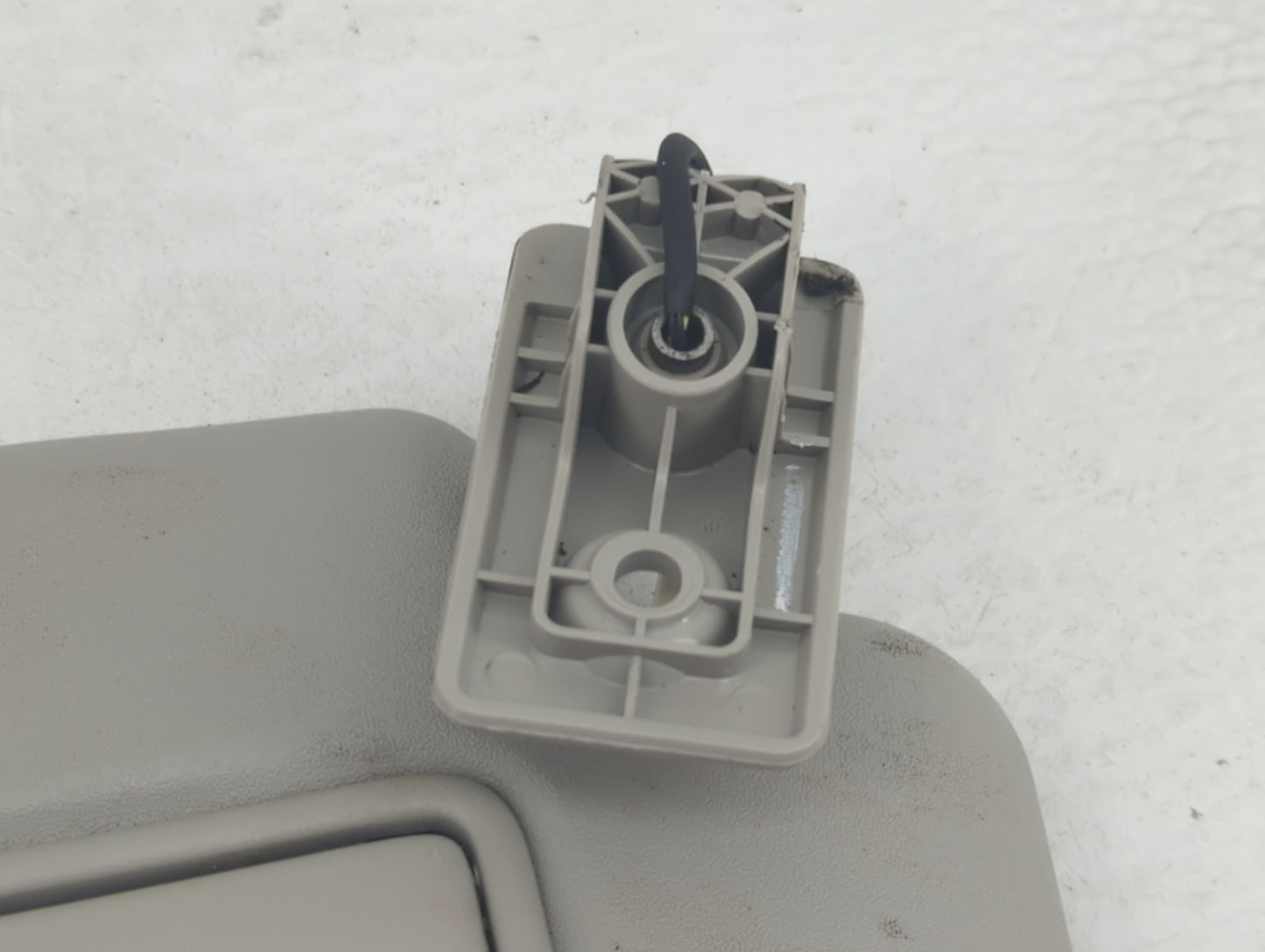 2018-2021 Nissan Kicks Sun Visor Shade Replacement Passenger Right Mirror Fits Fits 2018 2019 2020 2021 OEM Used Auto Parts 