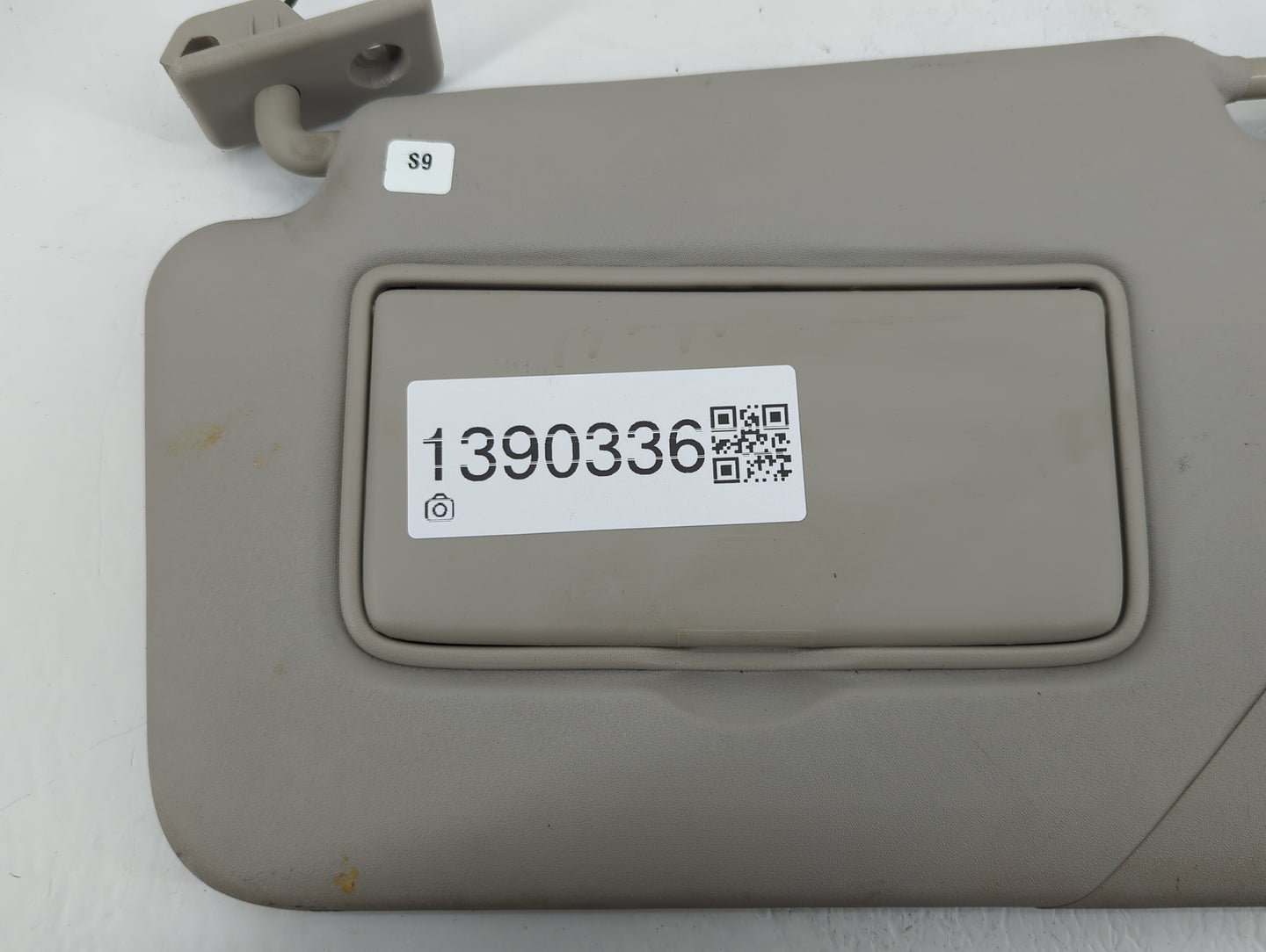 2018-2021 Nissan Kicks Sun Visor Shade Replacement Driver Left Mirror Fits Fits 2018 2019 2020 2021 OEM Used Auto Parts - Oe
