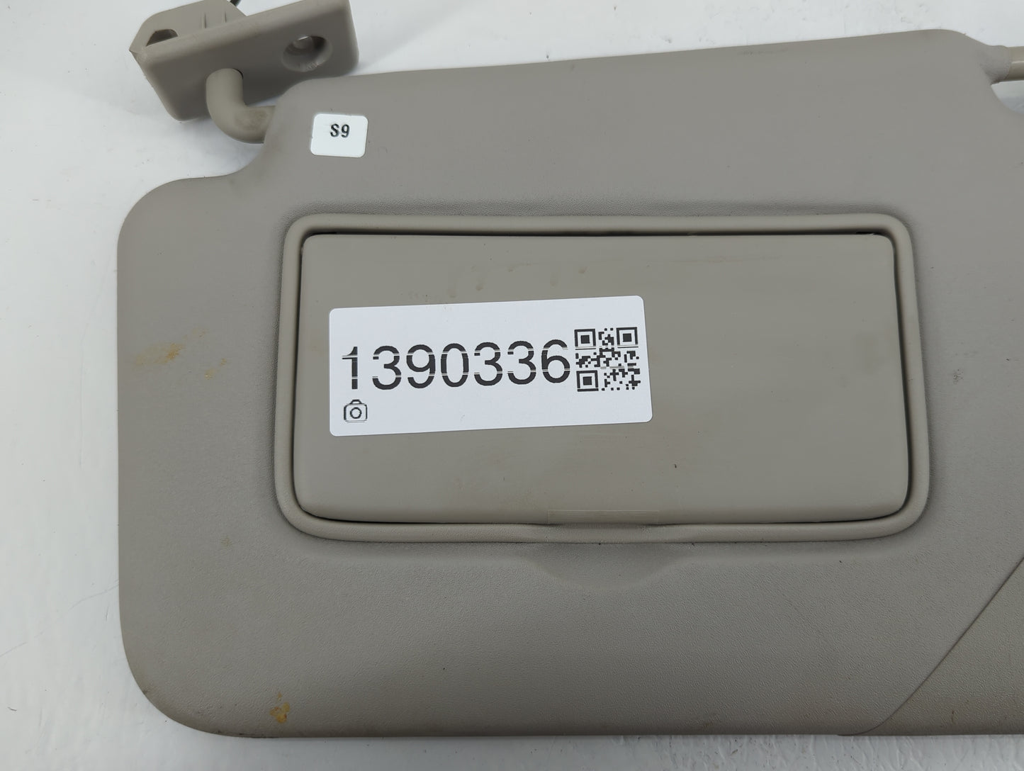 2018-2021 Nissan Kicks Sun Visor Shade Replacement Driver Left Mirror Fits Fits 2018 2019 2020 2021 OEM Used Auto Parts - Oe