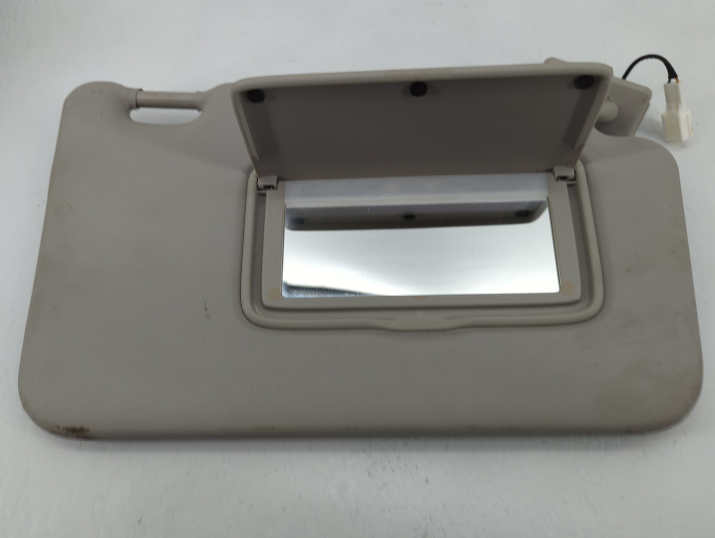 2018-2021 Nissan Kicks Sun Visor Shade Replacement Passenger Right Mirror Fits Fits 2018 2019 2020 2021 OEM Used Auto Parts 