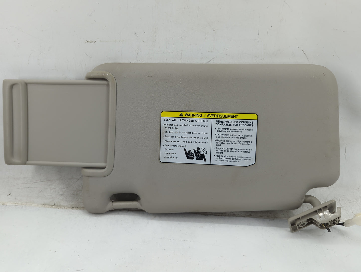 2018-2021 Nissan Kicks Sun Visor Shade Replacement Passenger Right Mirror Fits Fits 2018 2019 2020 2021 OEM Used Auto Parts 