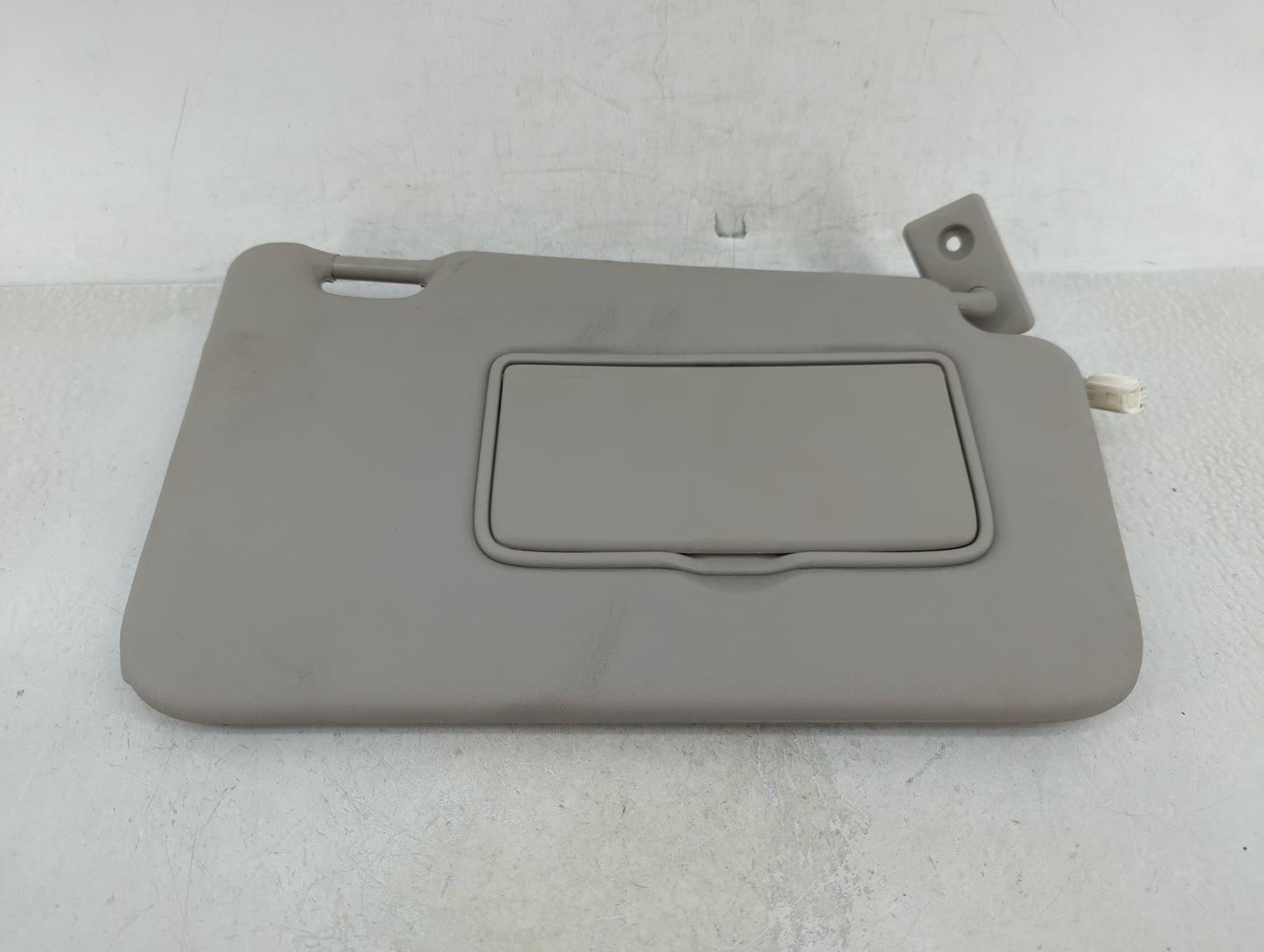 2018-2021 Nissan Kicks Sun Visor Shade Replacement Passenger Right Mirror Fits Fits 2018 2019 2020 2021 OEM Used Auto Parts 