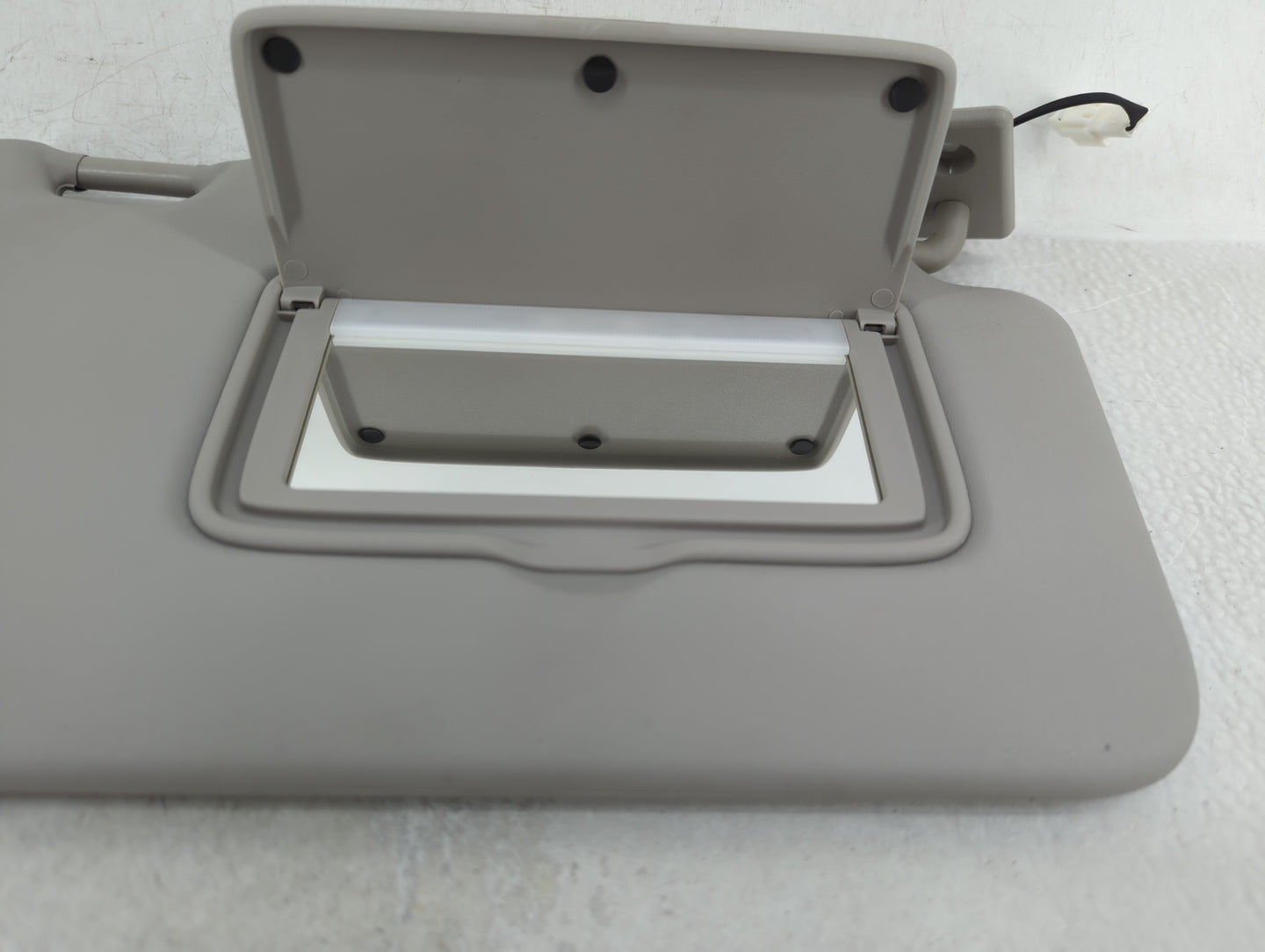2018-2021 Nissan Kicks Sun Visor Shade Replacement Passenger Right Mirror Fits Fits 2018 2019 2020 2021 OEM Used Auto Parts 