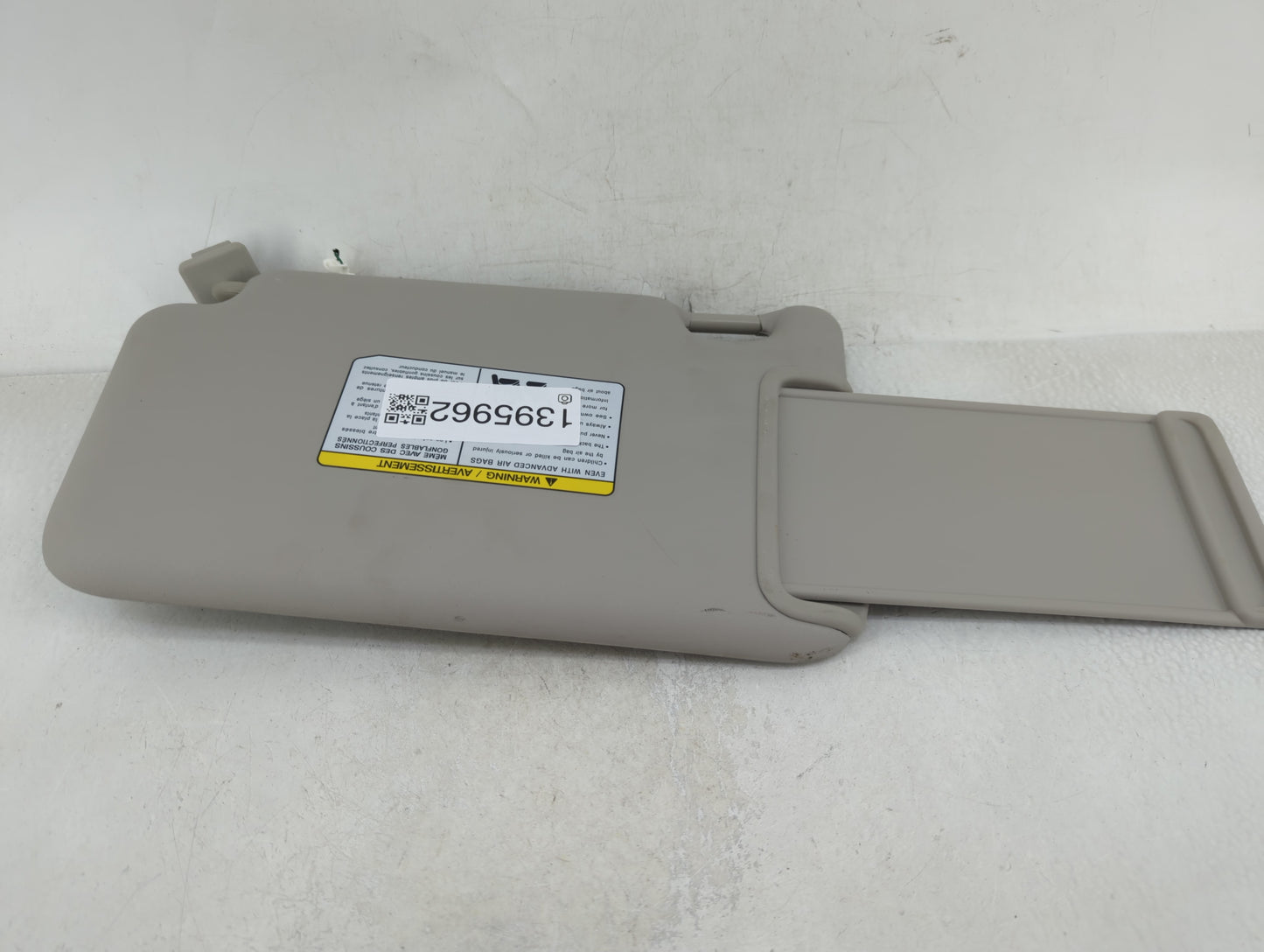 2018-2021 Nissan Kicks Sun Visor Shade Replacement Passenger Right Mirror Fits Fits 2018 2019 2020 2021 OEM Used Auto Parts 