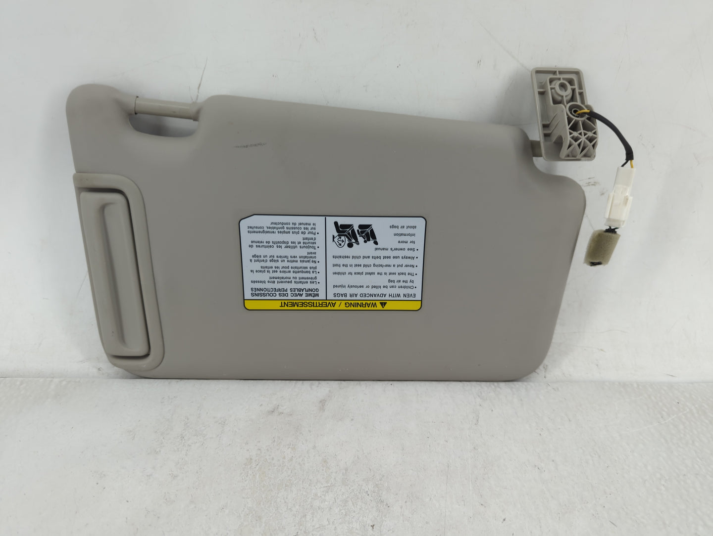 2018-2021 Nissan Kicks Sun Visor Shade Replacement Driver Left Mirror Fits Fits 2018 2019 2020 2021 OEM Used Auto Parts - Oe