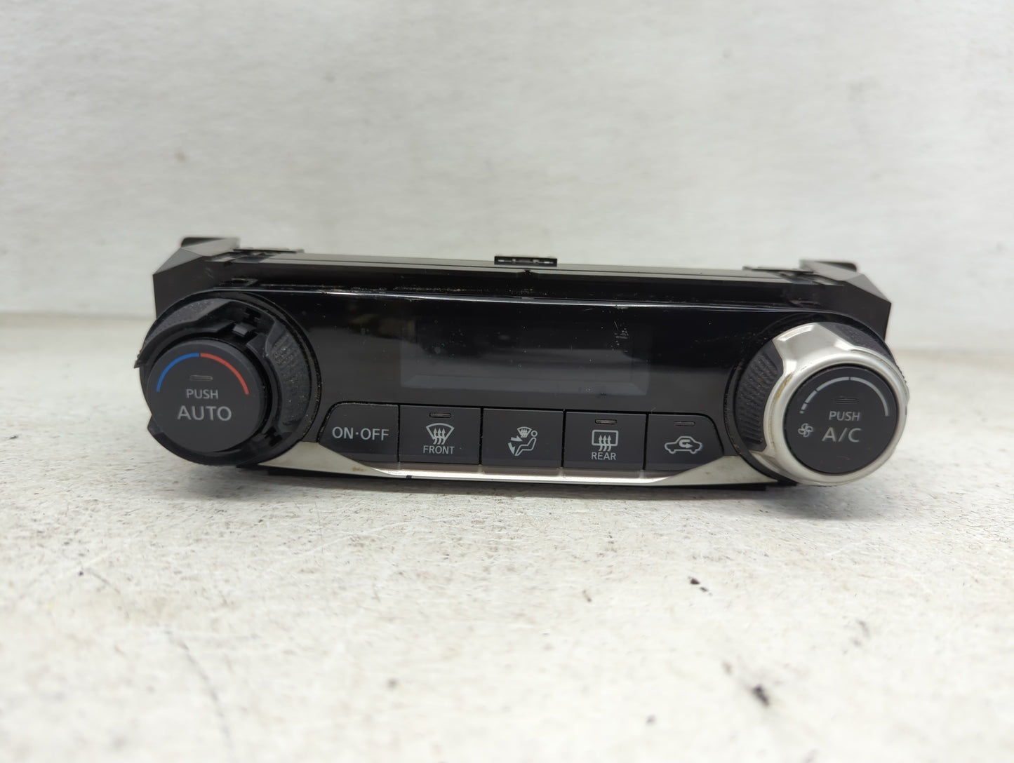 2019-2020 Nissan Kicks Climate Control Module Temperature AC/Heater Replacement Fits Fits 2019 2020 2021 2022 OEM Used Auto 