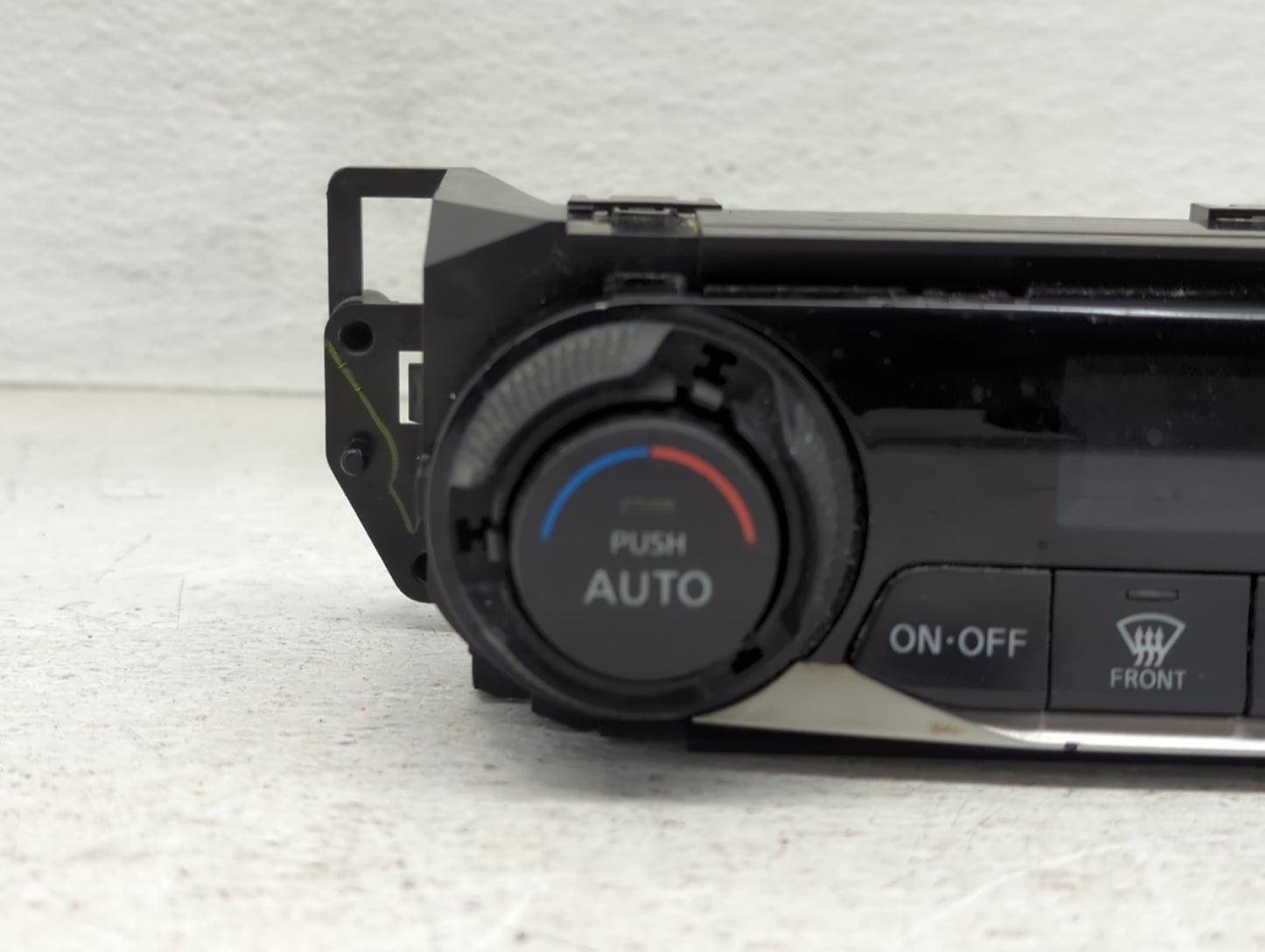 2019-2020 Nissan Kicks Climate Control Module Temperature AC/Heater Replacement Fits Fits 2019 2020 2021 2022 OEM Used Auto 