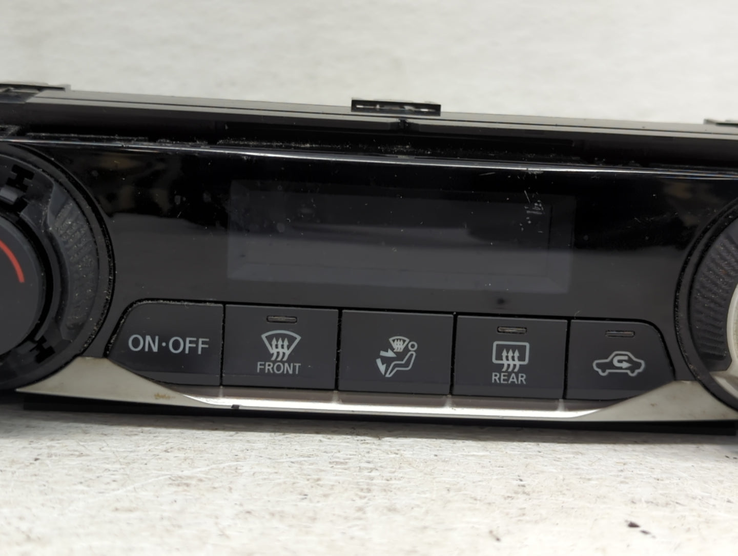 2019-2020 Nissan Kicks Climate Control Module Temperature AC/Heater Replacement Fits Fits 2019 2020 2021 2022 OEM Used Auto 
