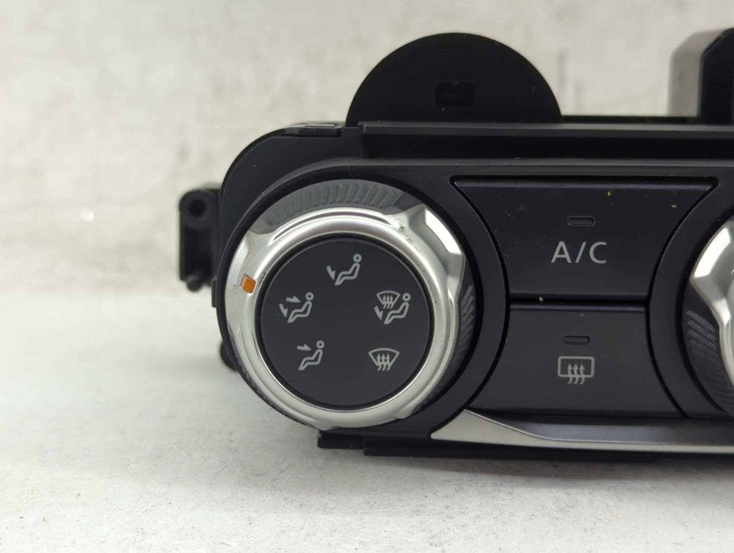 2018-2021 Nissan Kicks Climate Control Module Temperature AC/Heater Replacement P/N:T19822CB Fits Fits 2018 2019 2020 2021 O