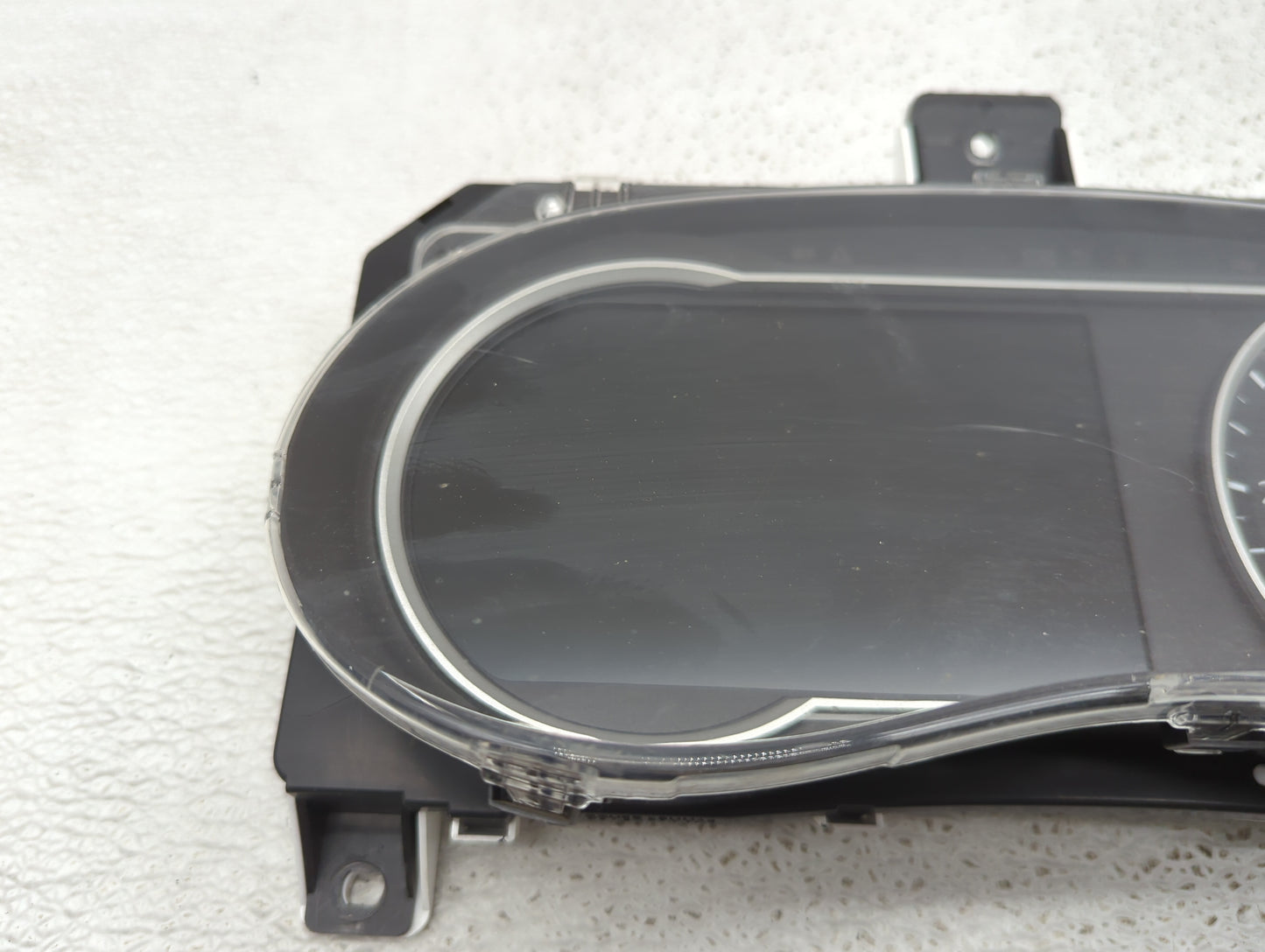 2018-2019 Nissan Kicks Instrument Cluster Speedometer Gauges P/N:24810 5RL0B Miles: Fits Fits 2018 2019 OEM Used Auto Parts 