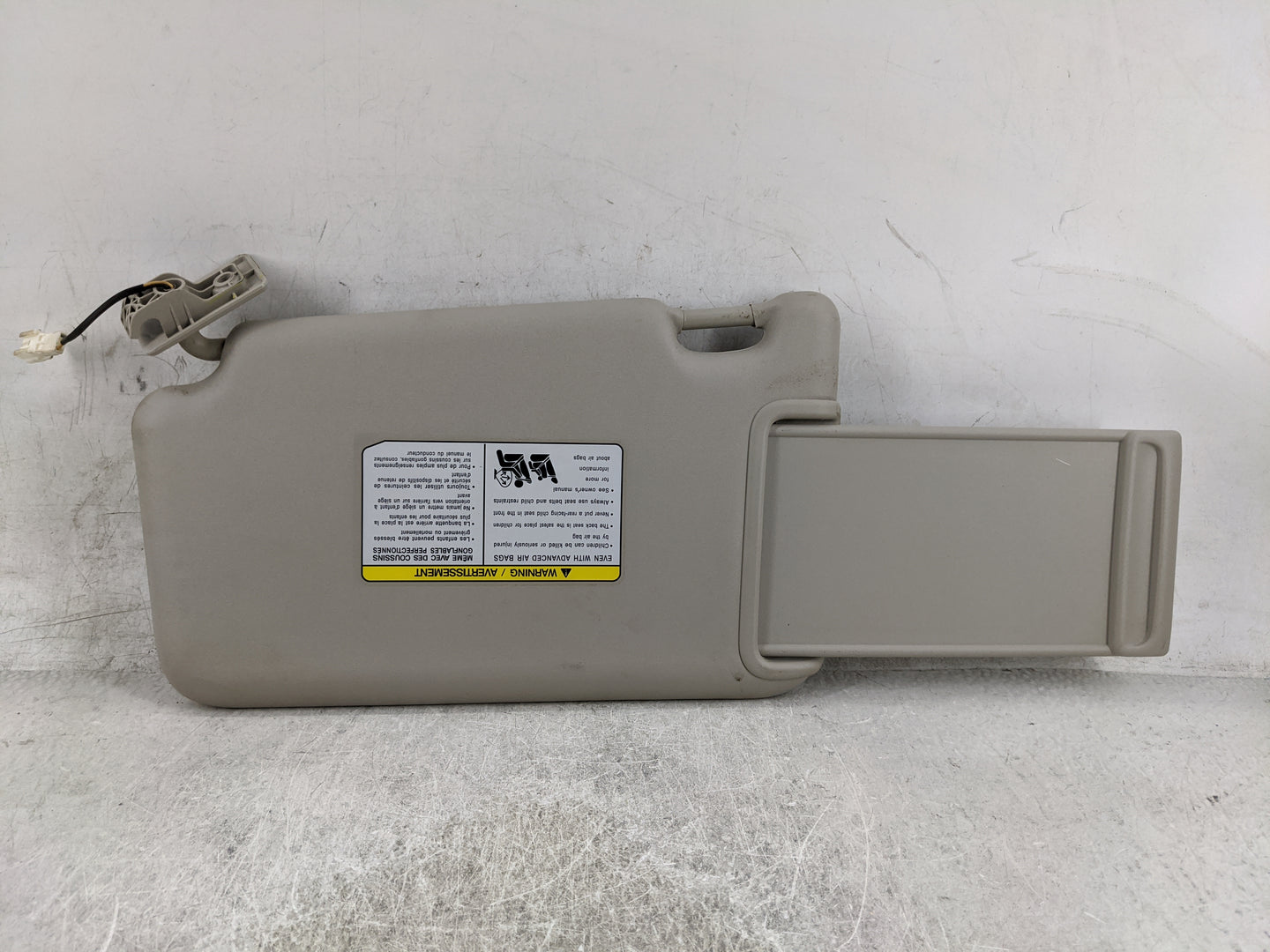 2018-2021 Nissan Kicks Sun Visor Shade Replacement Passenger Right Mirror Fits Fits 2018 2019 2020 2021 OEM Used Auto Parts 