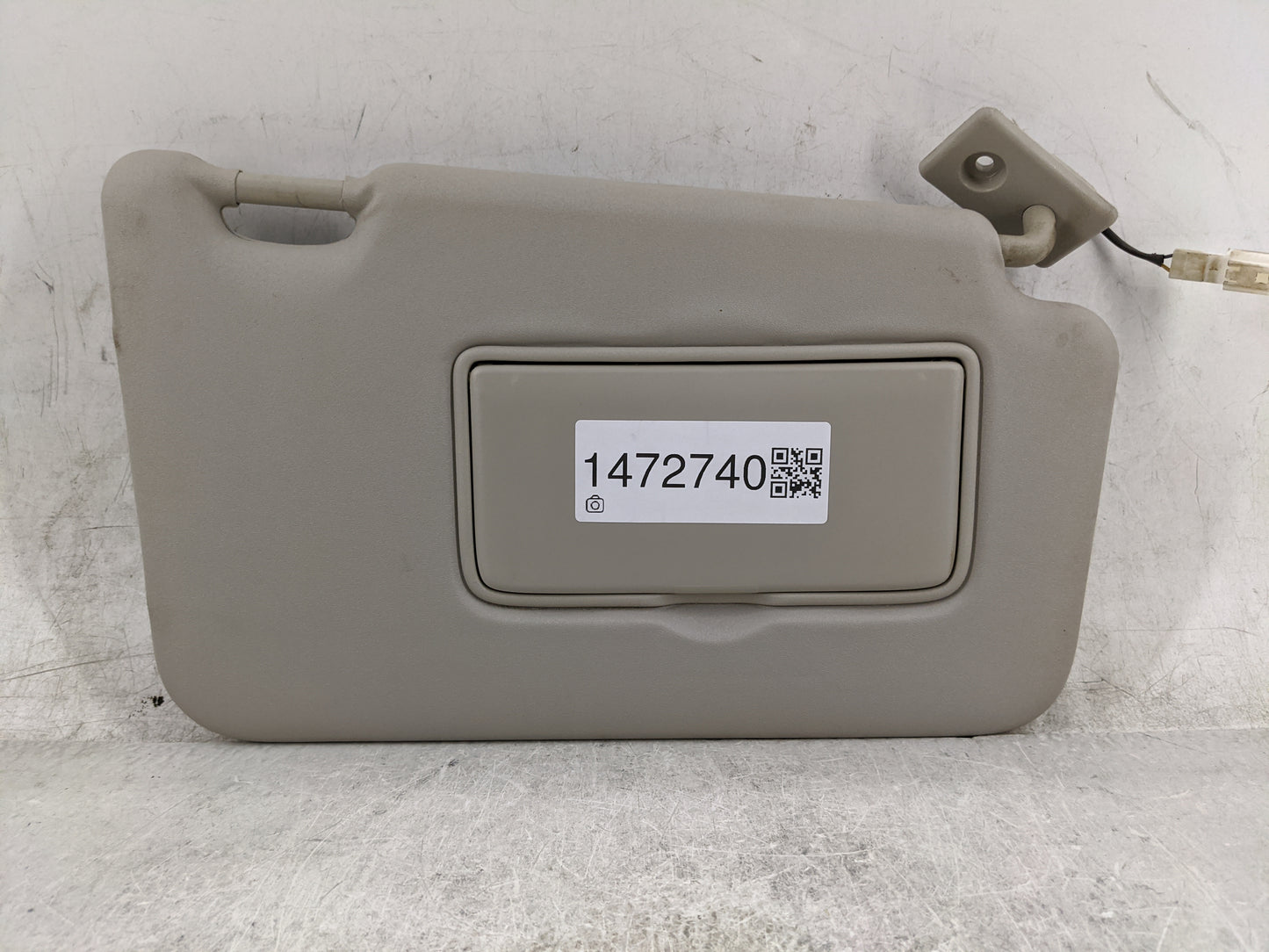 2018-2021 Nissan Kicks Sun Visor Shade Replacement Passenger Right Mirror Fits Fits 2018 2019 2020 2021 OEM Used Auto Parts 